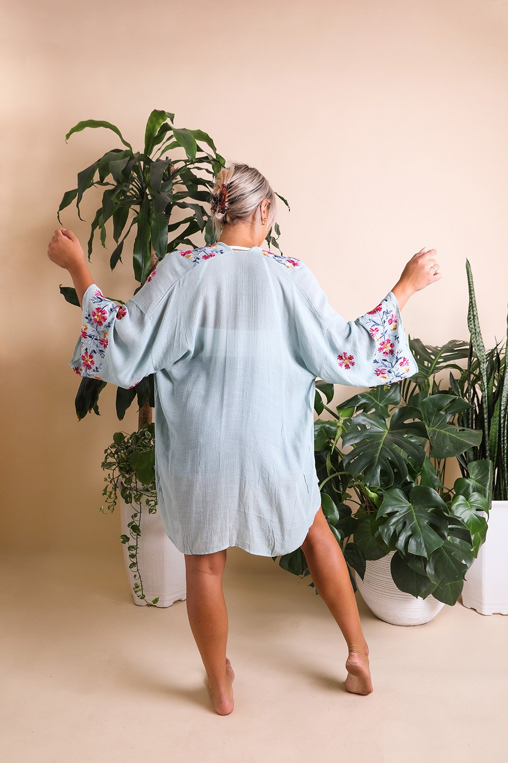 Lightweight Anemone Embroidered Kimono-Periwinkle Aether-One Size-Navy-Urbanheer