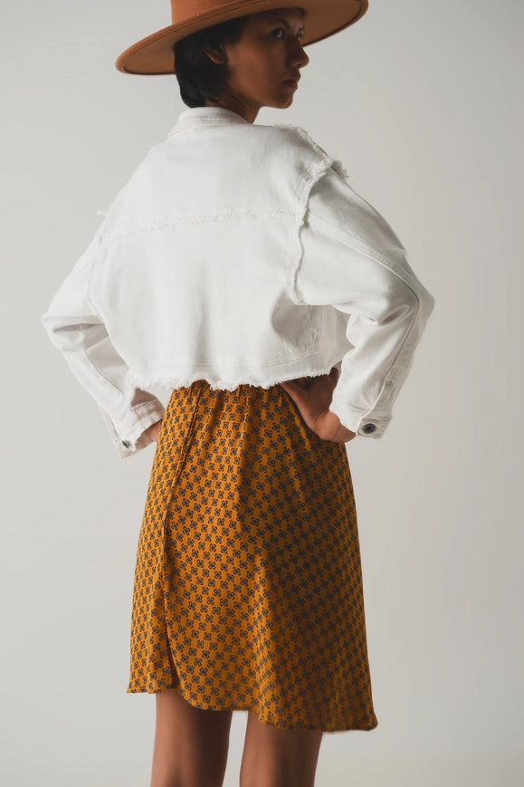 Cropped Denim Trucker Jacket in White-Shacket-Q2-White-L-Urbanheer