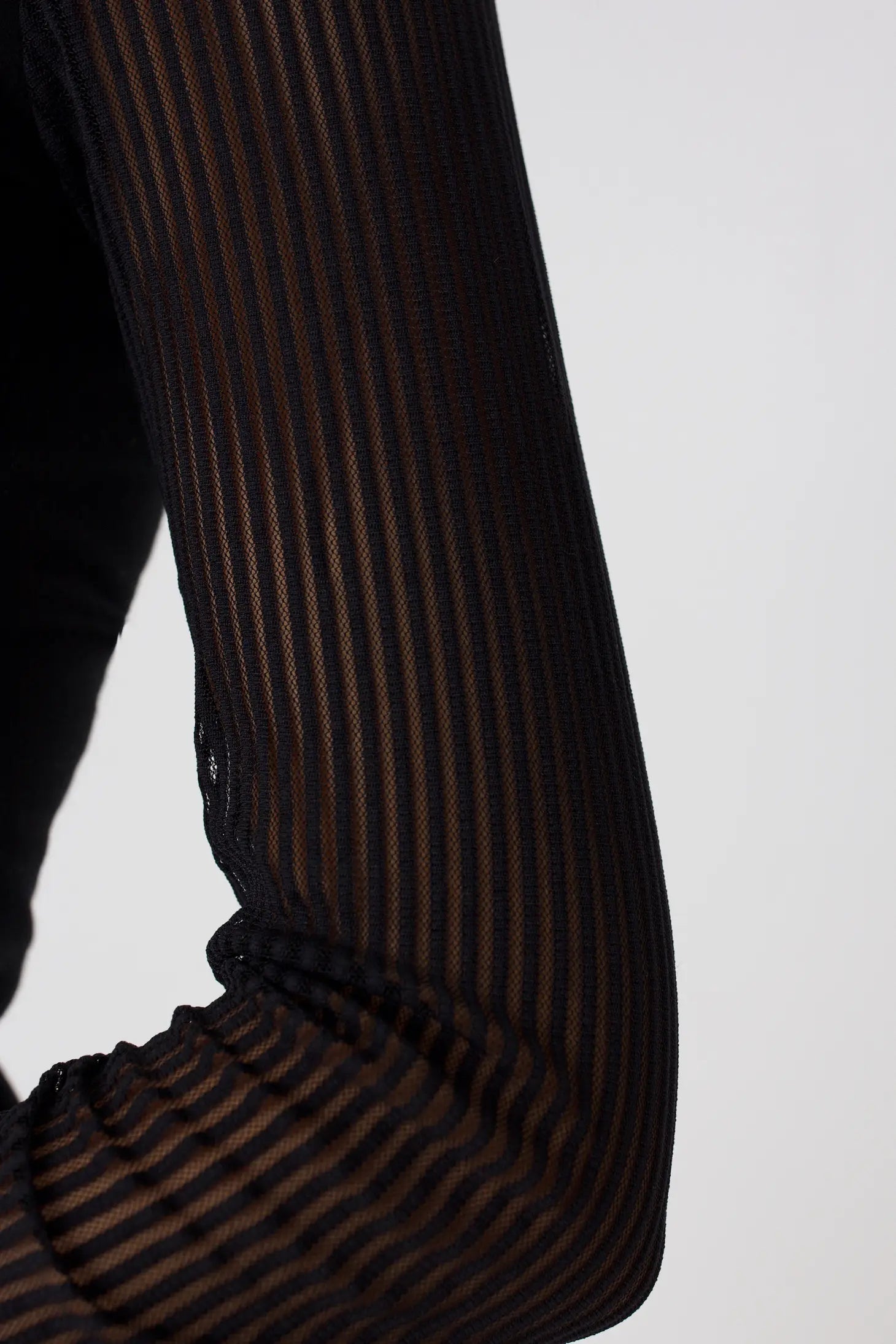 Harper Black Top-Lannata-S-Black-Urbanheer