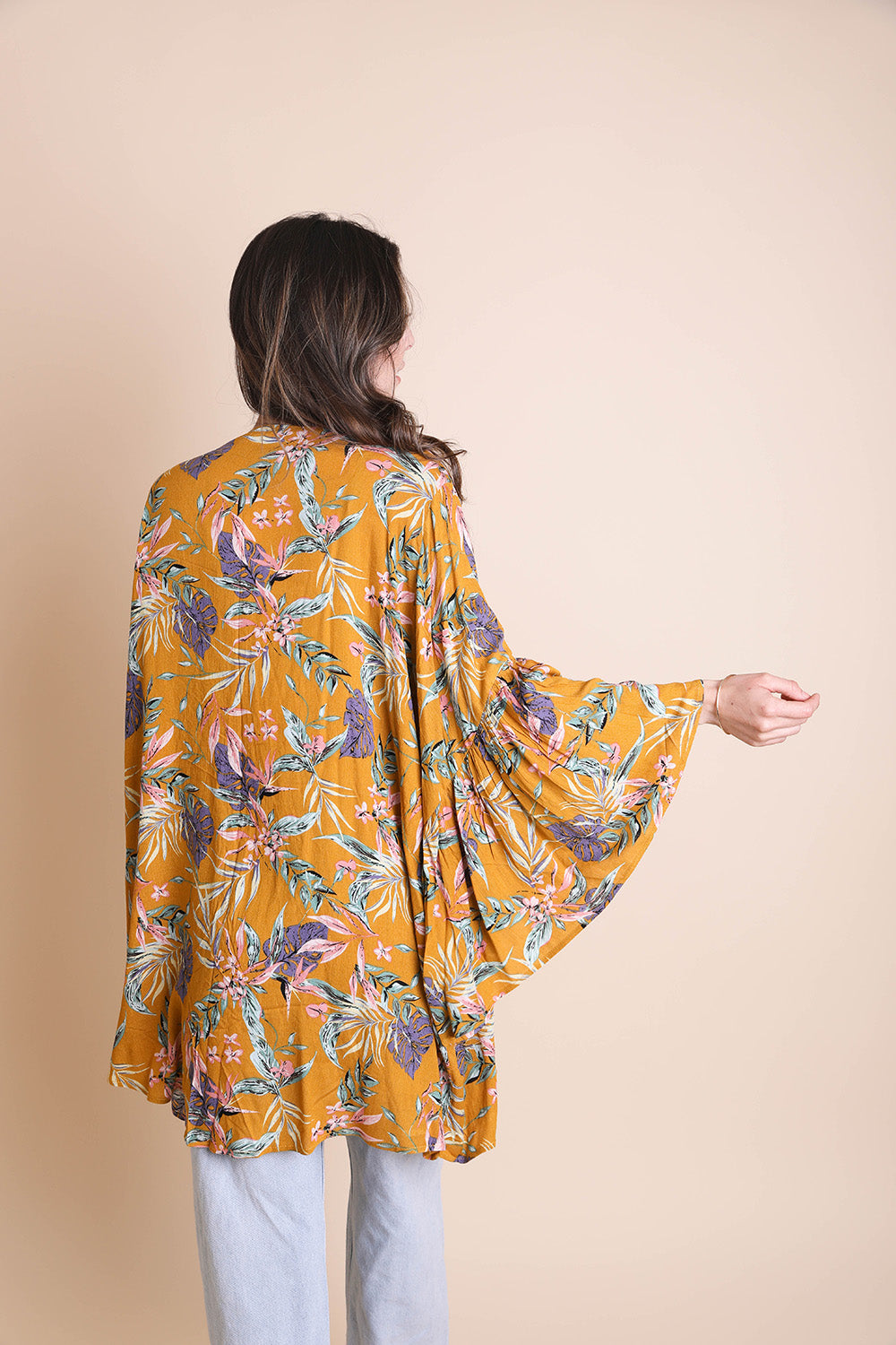 Tropical Leaves Draped Sleeve Kimono-Periwinkle Aether-White-Urbanheer