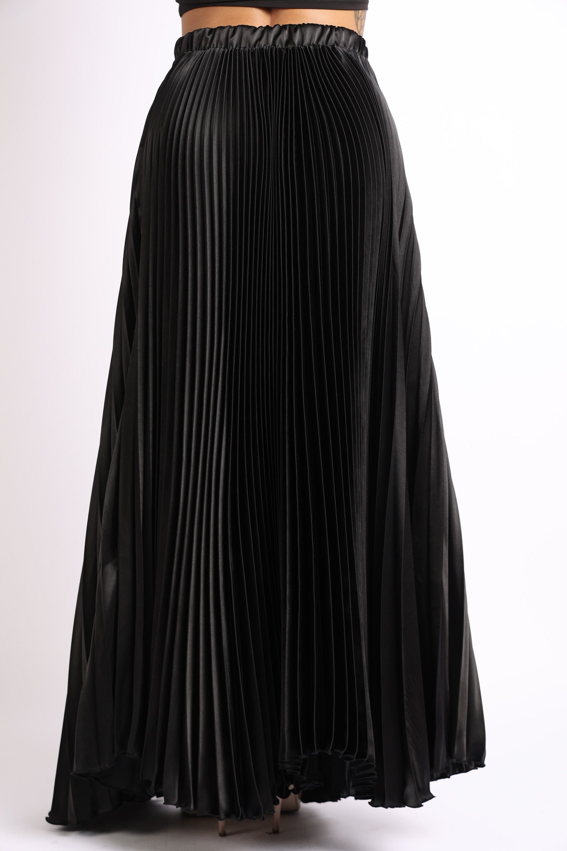 Elastic High Waist A-Line Pleated Satin Maxi Skirt Black-Puce Juniper-SMALL-BLACK-Urbanheer