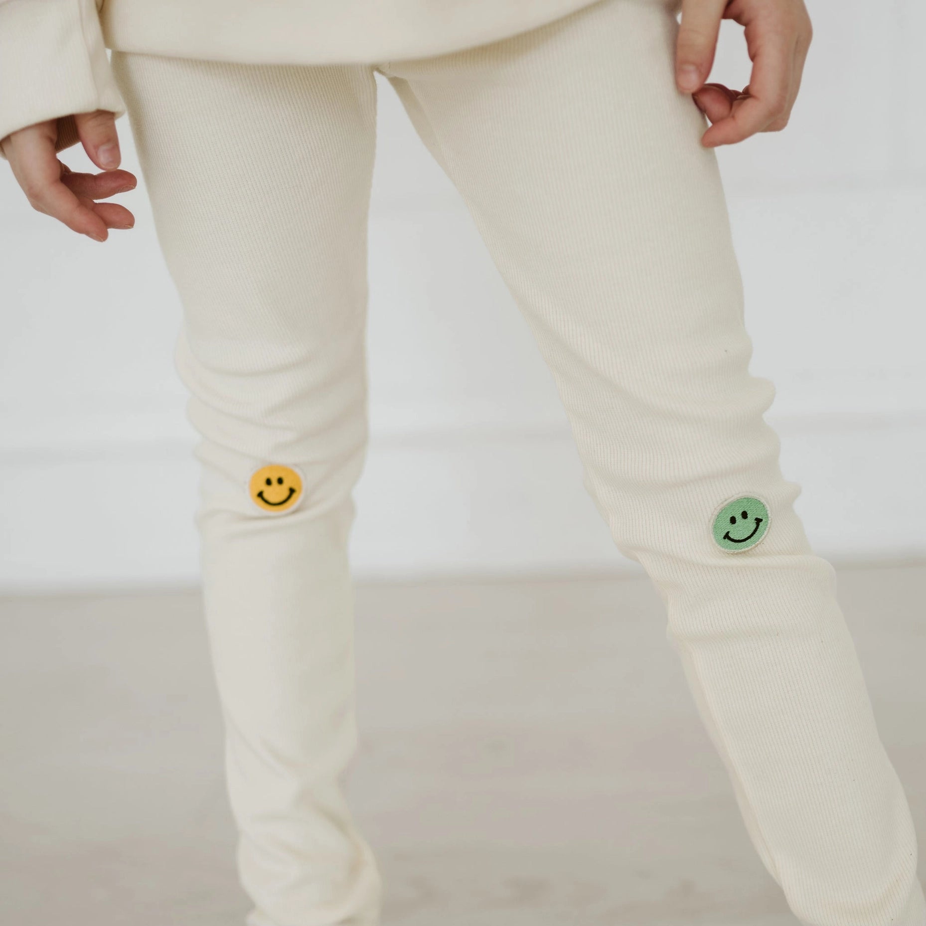 Smile Leggings-PATITE HAILEY-2-Urbanheer