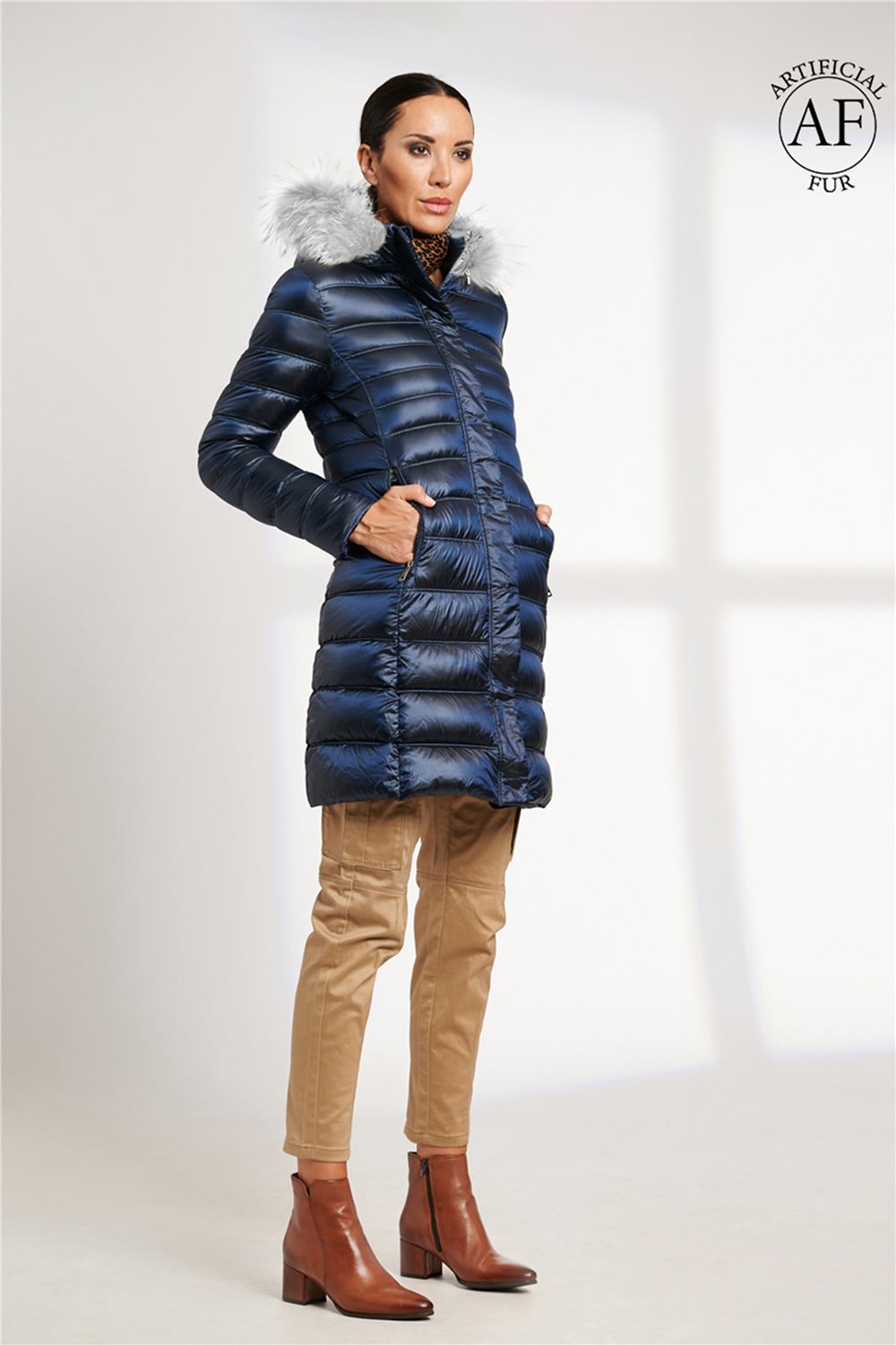 Womens Faux-Fur Hood Long Puffer Coat 900 Fill Down Jacket, 56% OFF