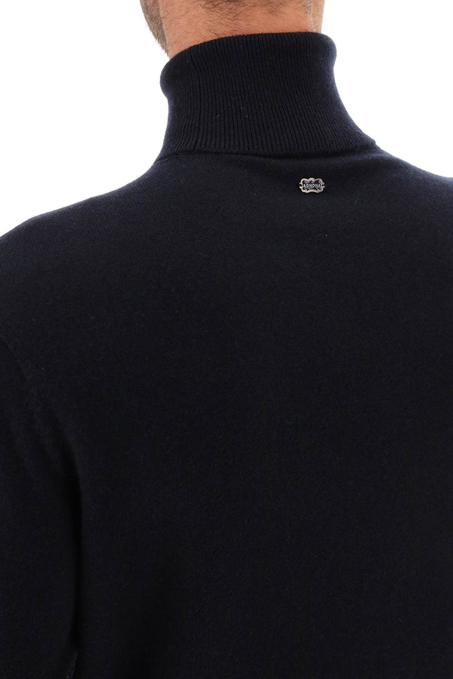 seamless cashmere turtleneck sweater