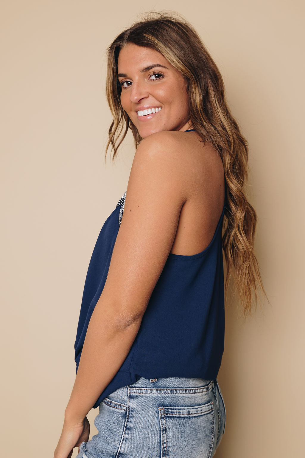 Isabella Embroidery Top-UHXSW-BLACK-SMALL-Urbanheer