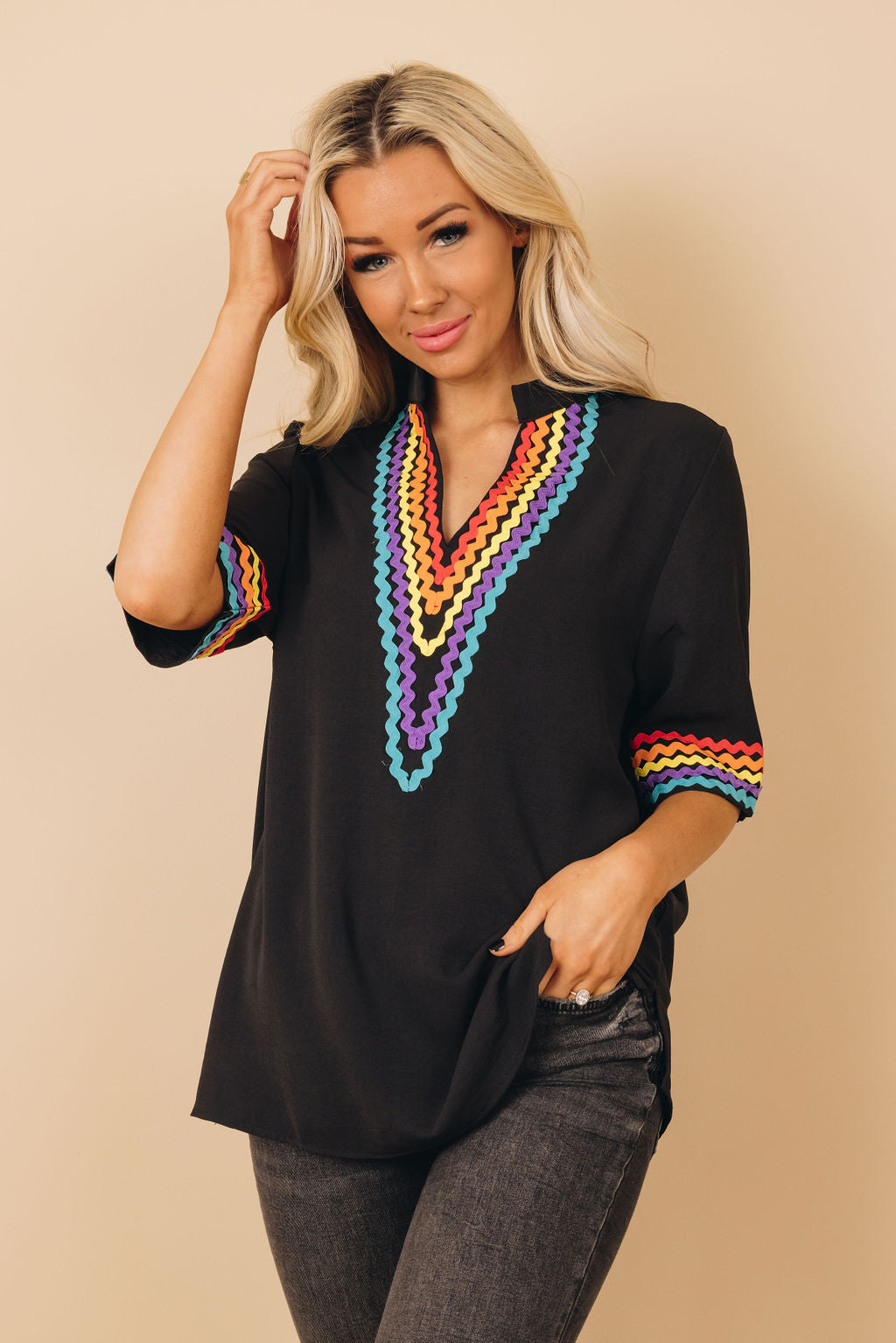 Libya Colorblock Top-UHXSW-BLACK-SMALL-Urbanheer