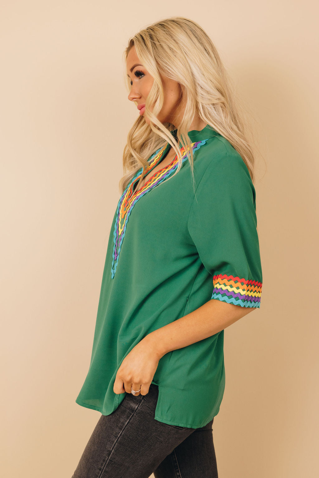 Libya Colorblock Top-UHXSW-BLACK-SMALL-Urbanheer