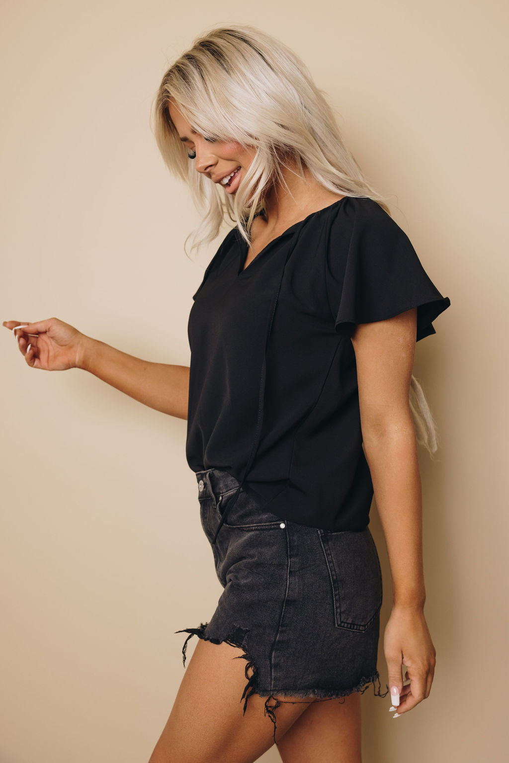 Evermore Ruffled Top-UHXSW-BLACK-SMALL-Urbanheer