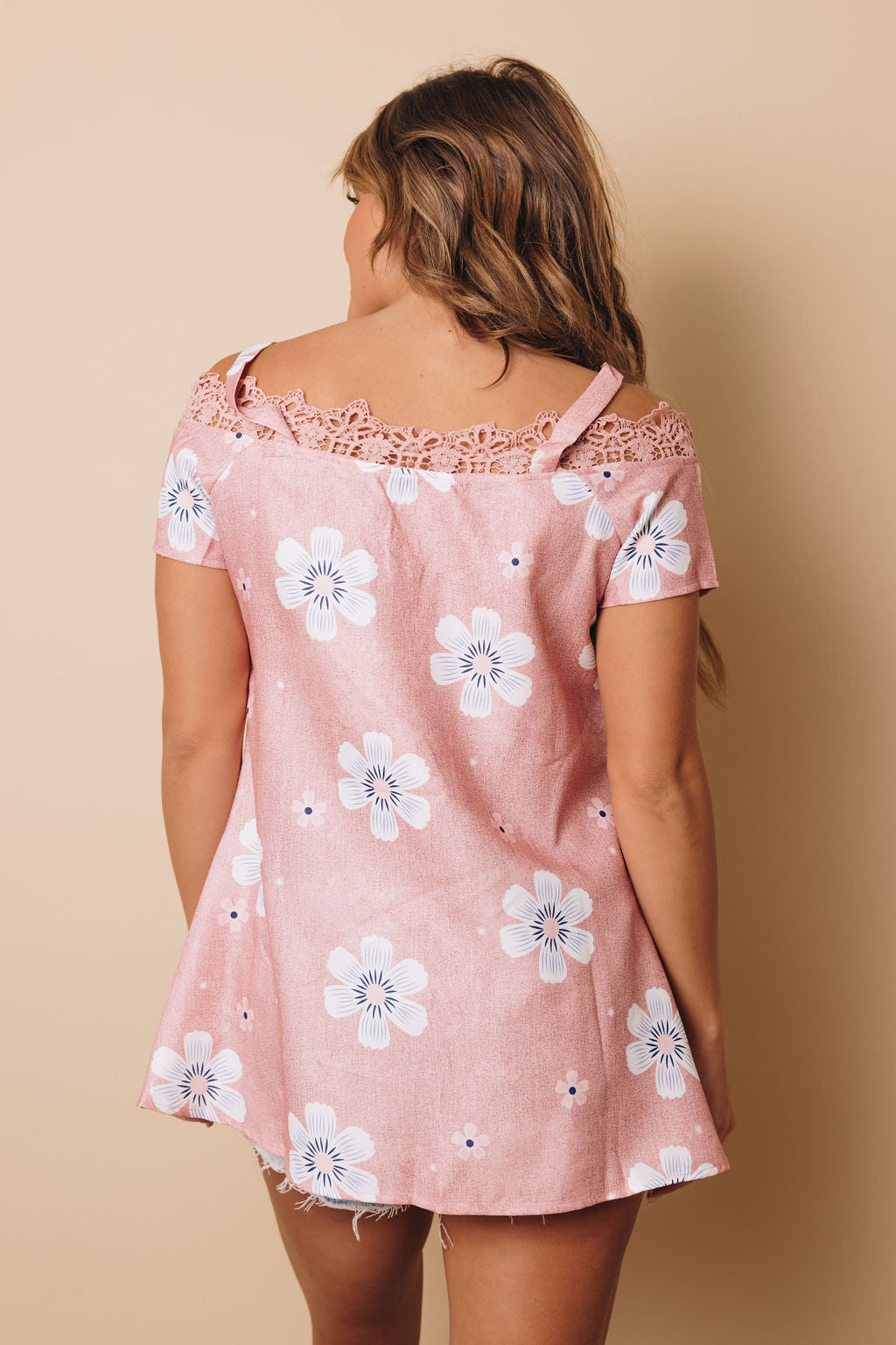 Feeling Floral Cold Shoulder Tee-UHXSW-BLACK-SMALL-Urbanheer