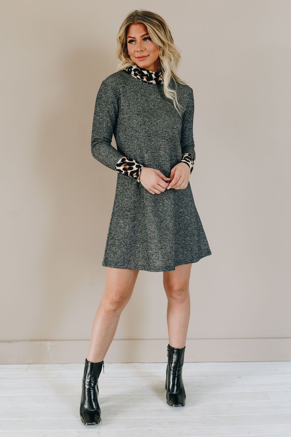 Get Loud Leopard Accent Midi Dress-UHXSW-M-Urbanheer