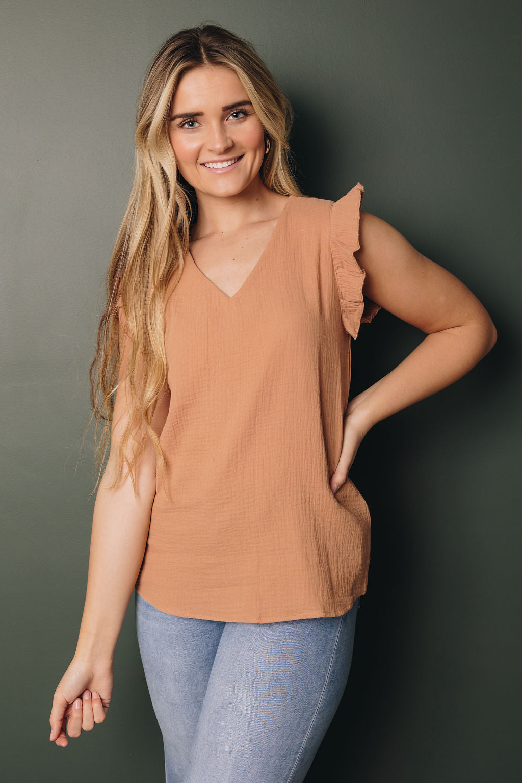 Stassi Ruffled Top-UHXSW-KHAKI-SMALL-Urbanheer