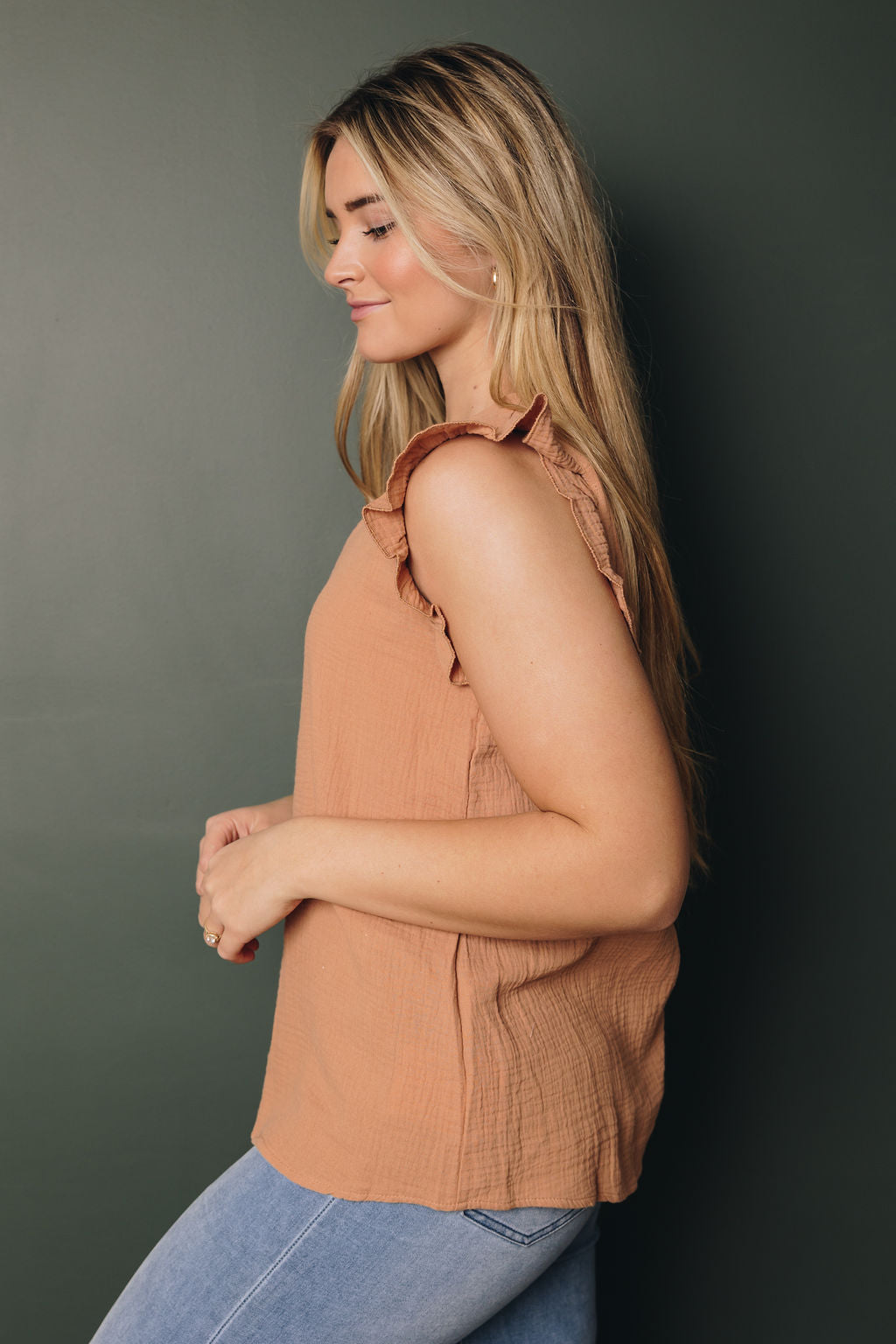 Stassi Ruffled Top-UHXSW-WHITE-SMALL-Urbanheer