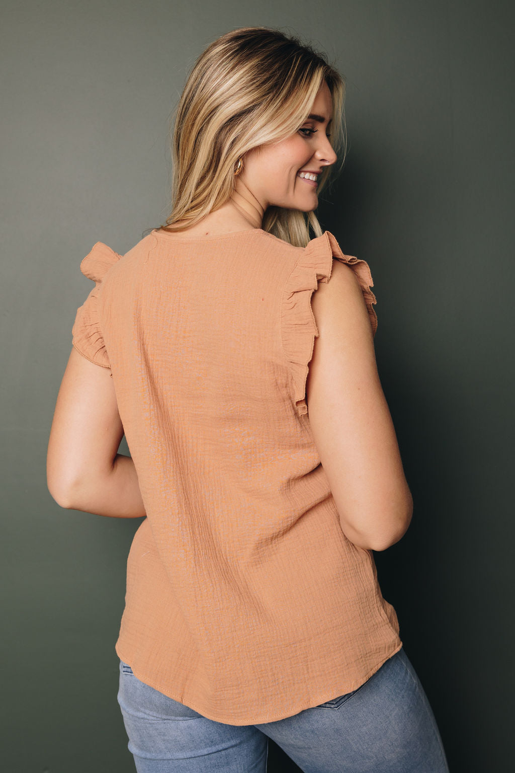 Stassi Ruffled Top-UHXSW-WHITE-SMALL-Urbanheer