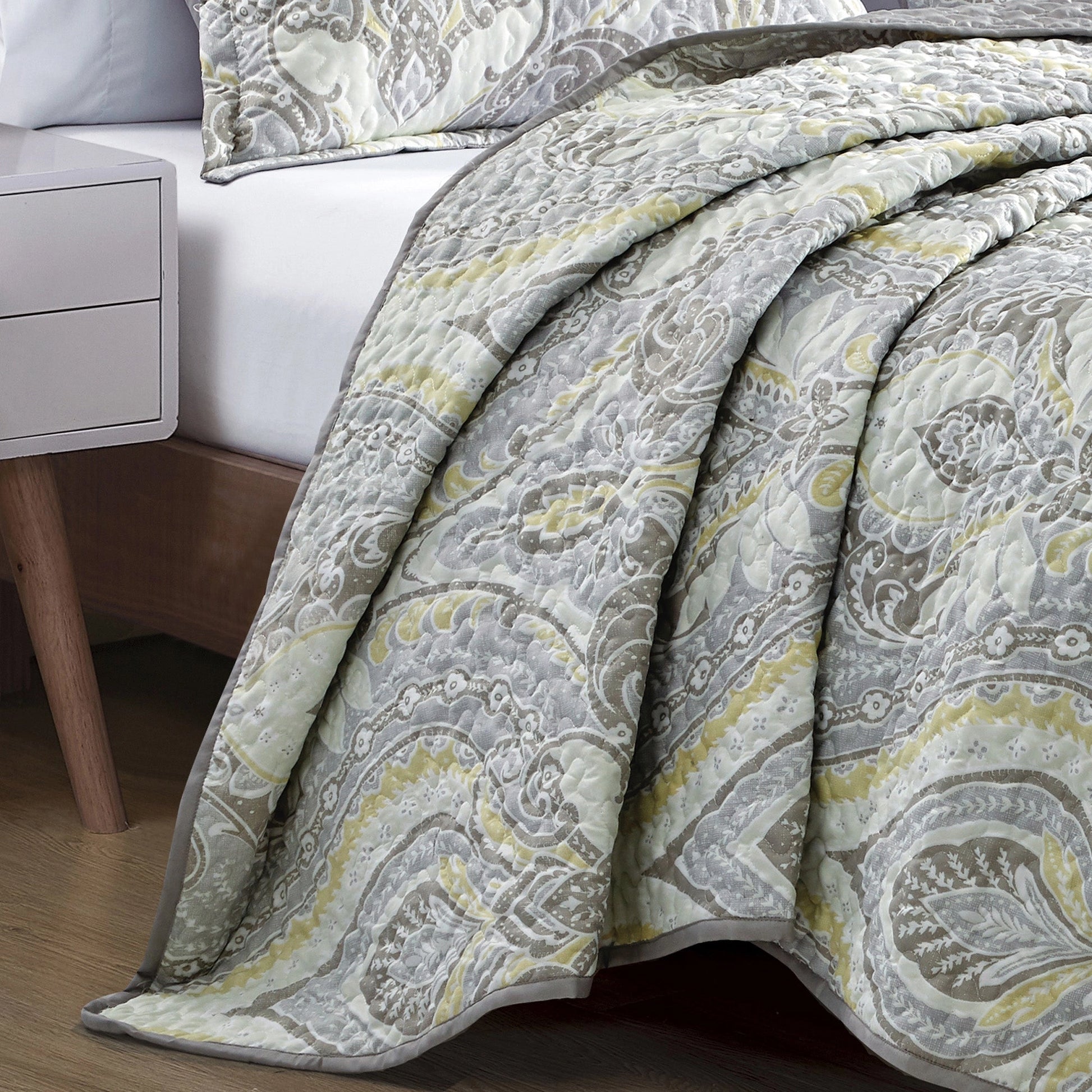 Miya Traditonal Abstract Jacquard Quilt - 3 Piece Set.-linen mart-King-Urbanheer