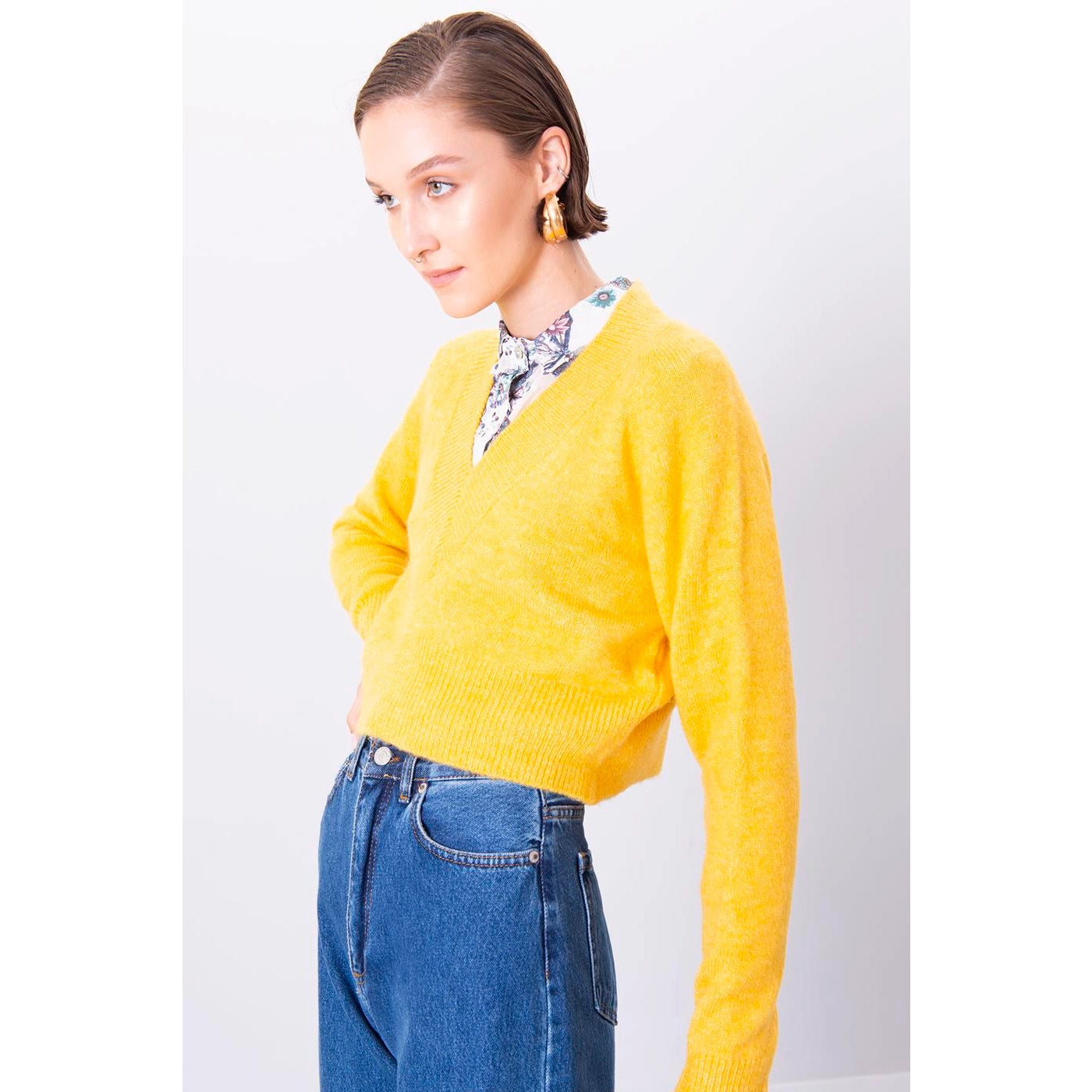 Yellow V-Neck Crop Sweater-BSL-XS-Urbanheer