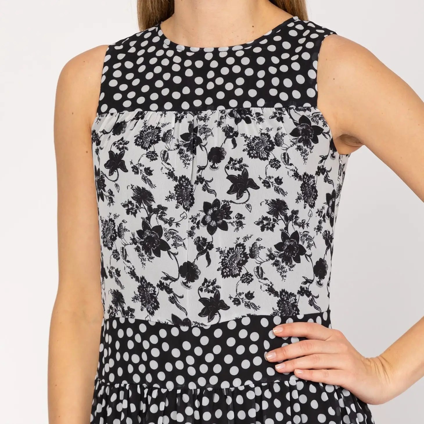 Urban Sleeveless Short Dress-Niza-38-Urbanheer