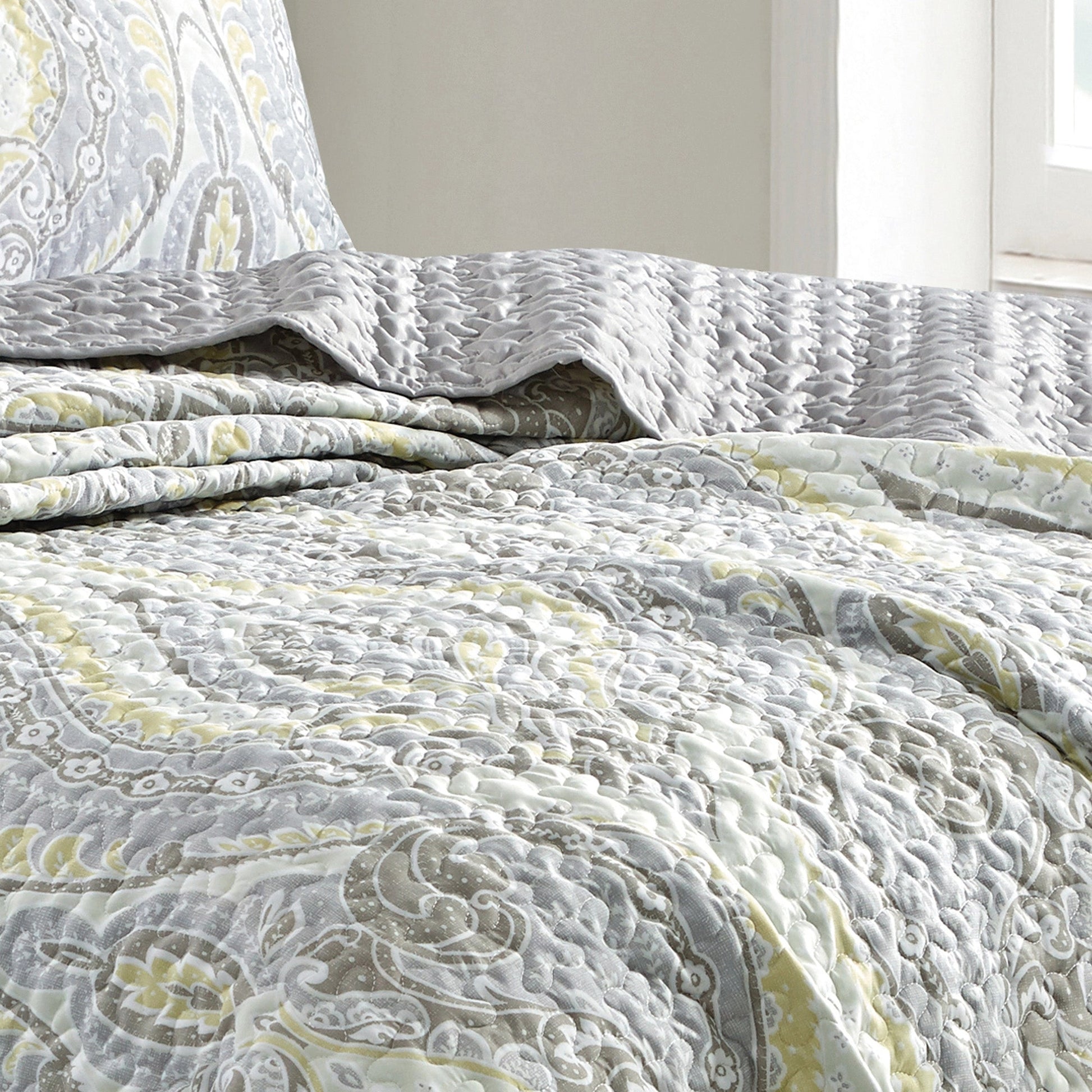 Miya Traditonal Abstract Jacquard Quilt - 3 Piece Set.-linen mart-King-Urbanheer