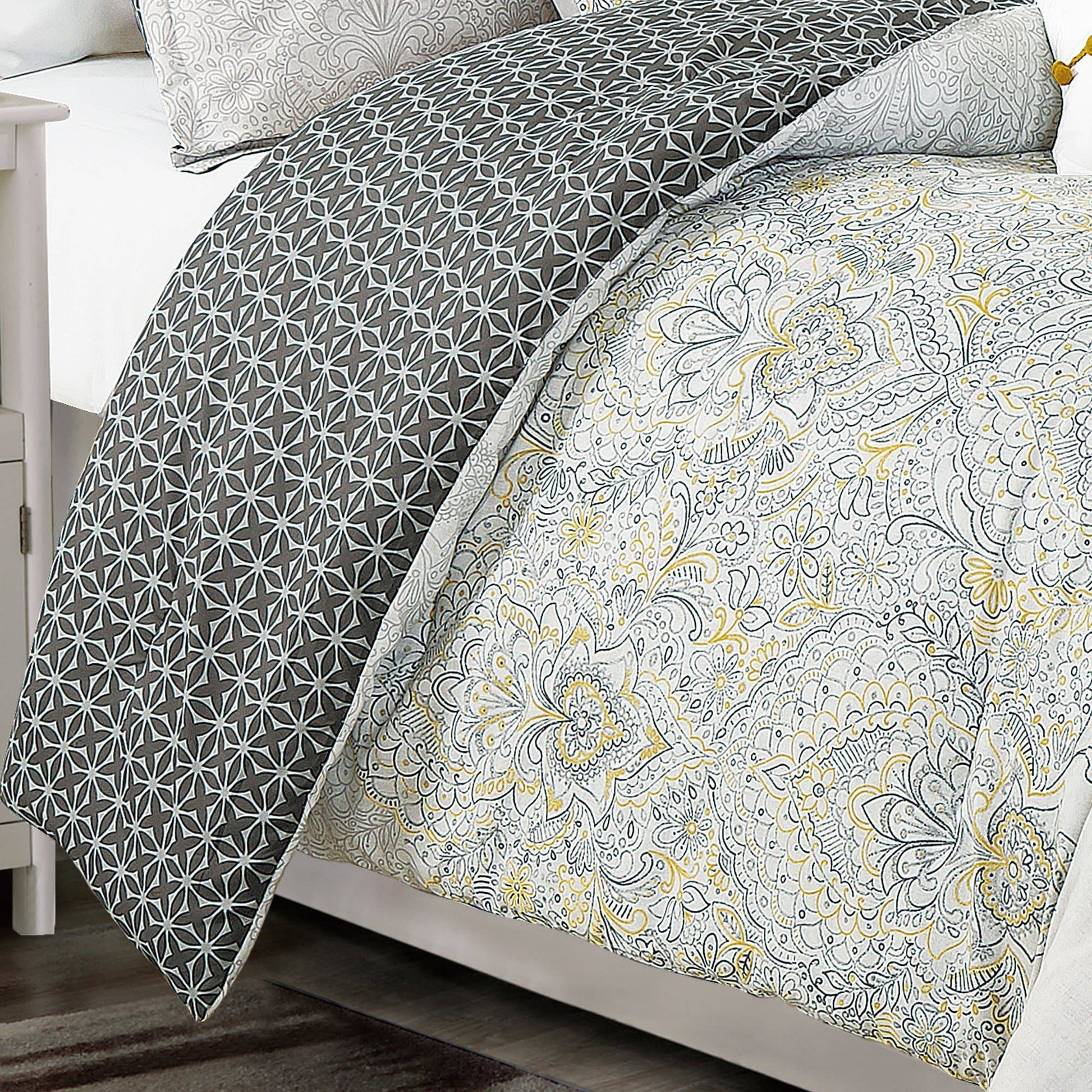 Floral Jacquard Modern Creame Comforter - 7 Piece Set-Linens & Bedding-linen mart-King-Urbanheer