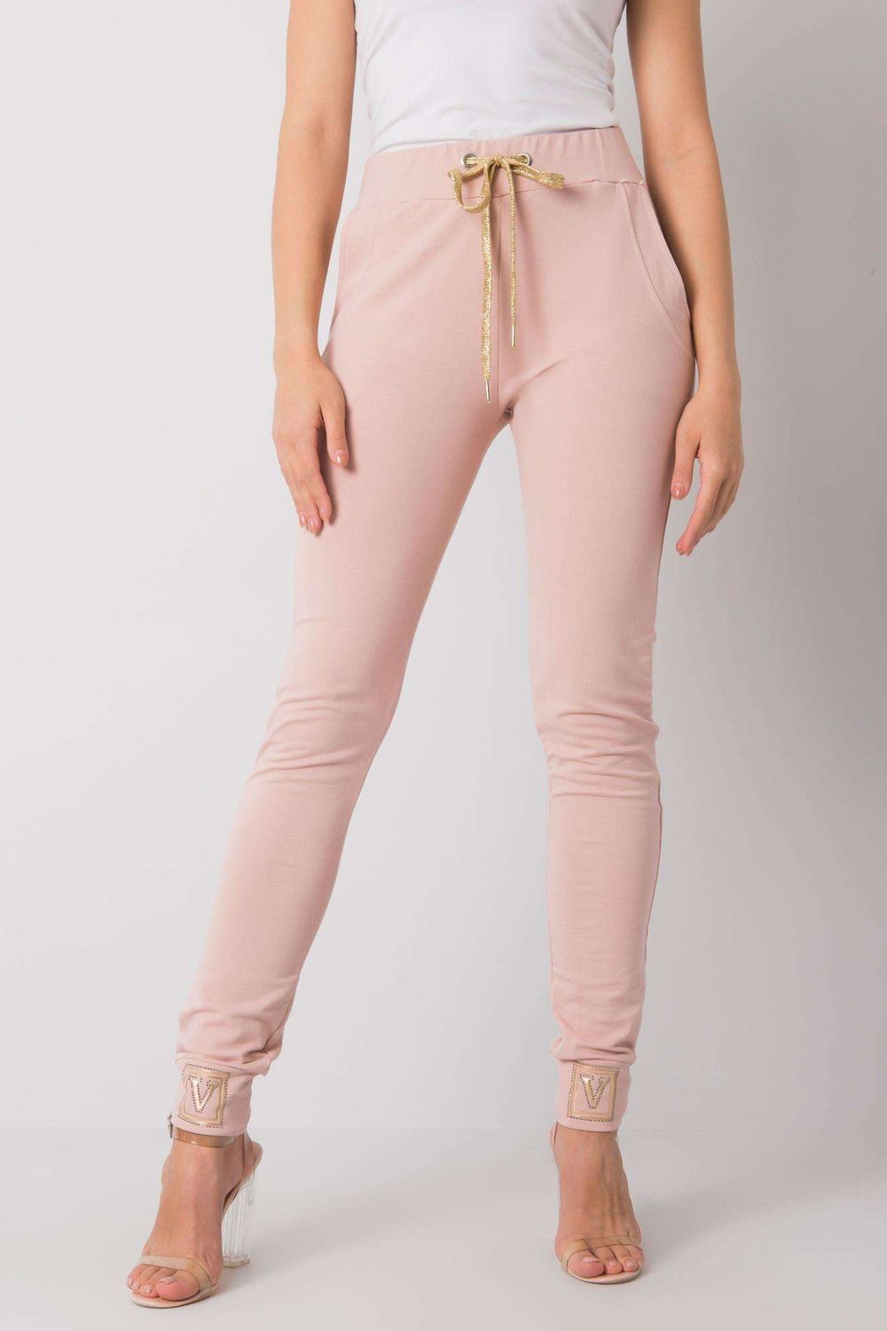 New Season-Relevance-pink-L-Urbanheer