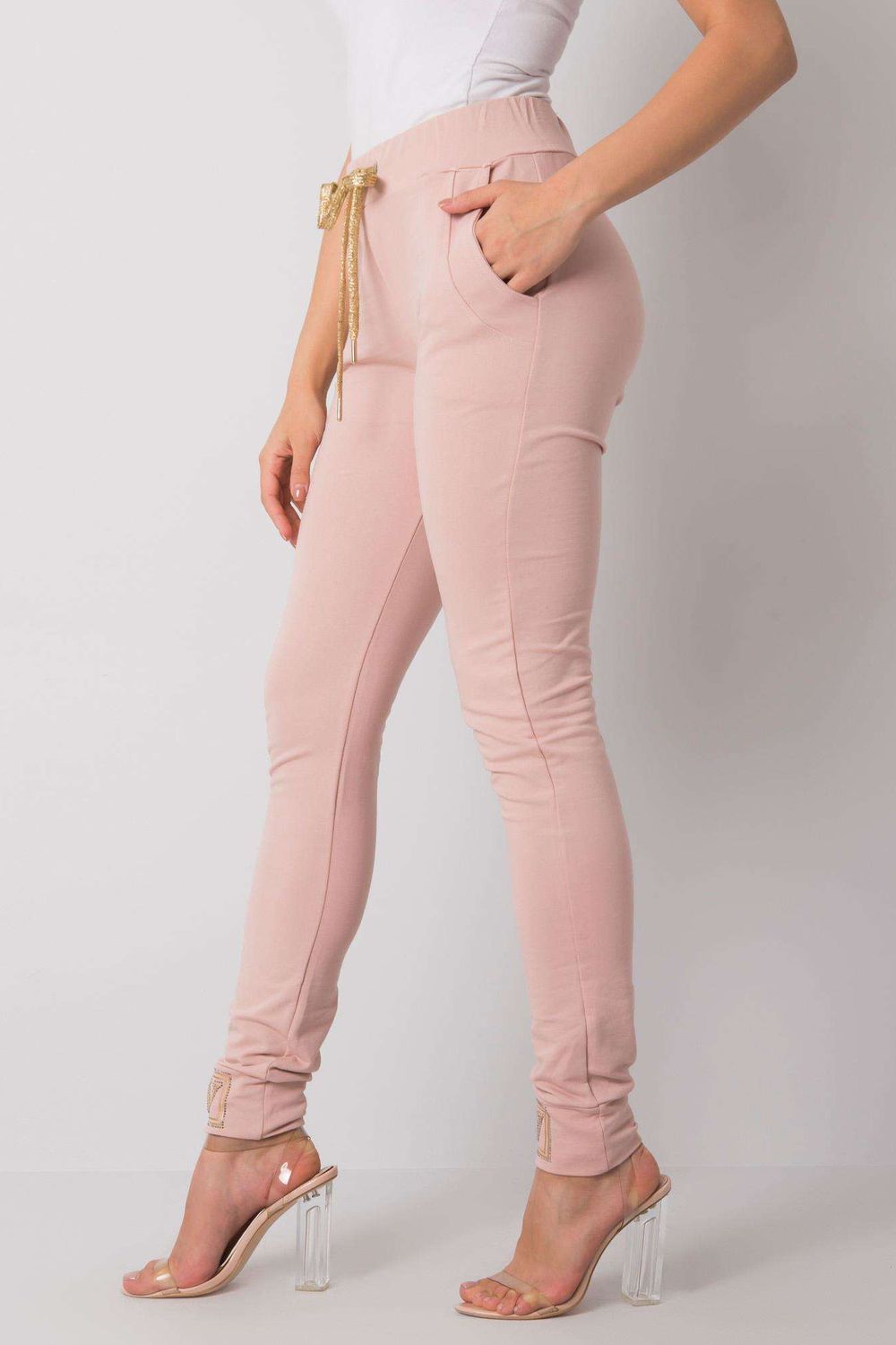 New Season-Relevance-pink-L-Urbanheer