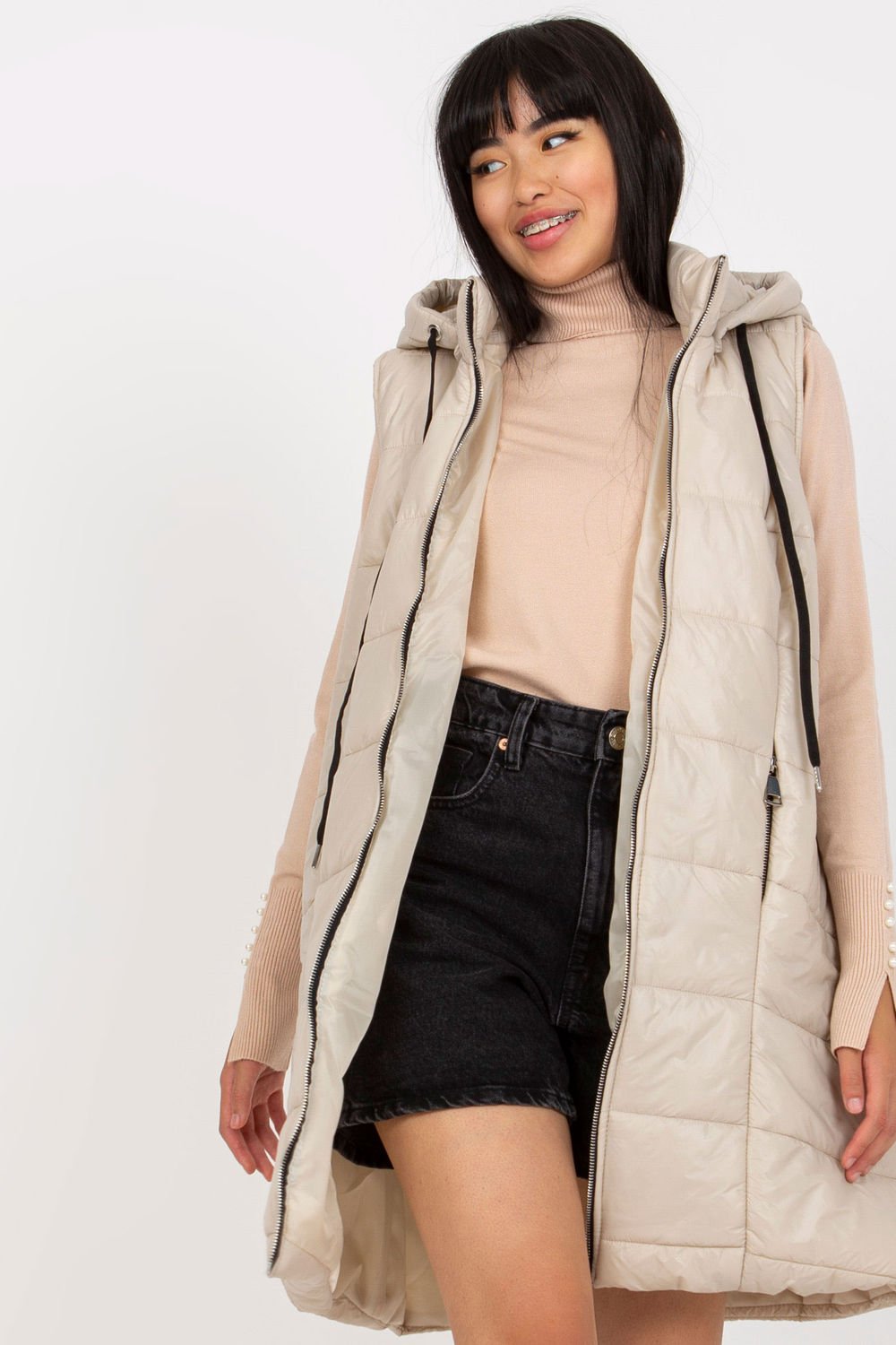 Women Women Gilet All Day Elegance-Och Bella-beige-one-size-fits-all-Urbanheer