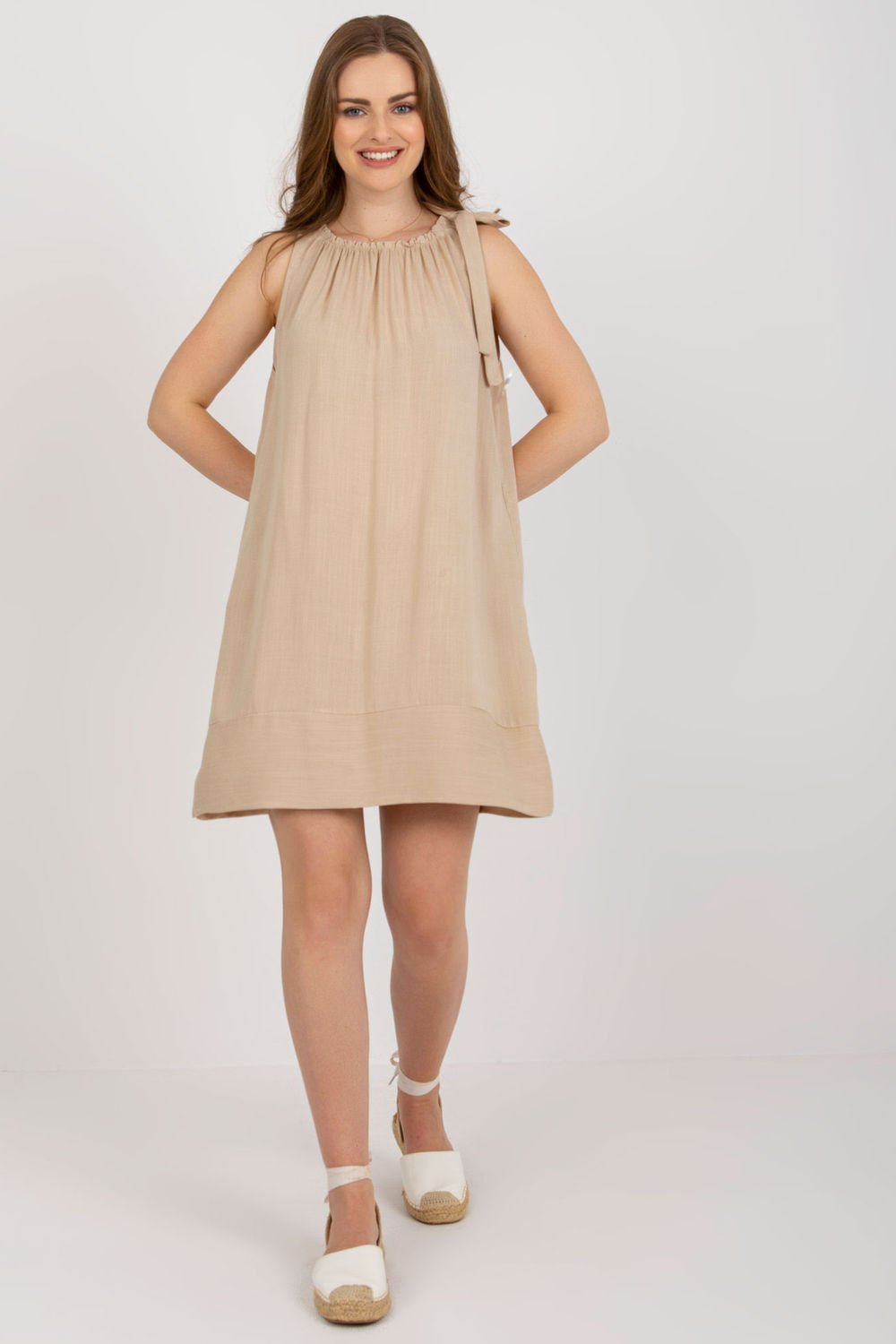 Women Women Daydress-Och Bella-beige-L-Urbanheer