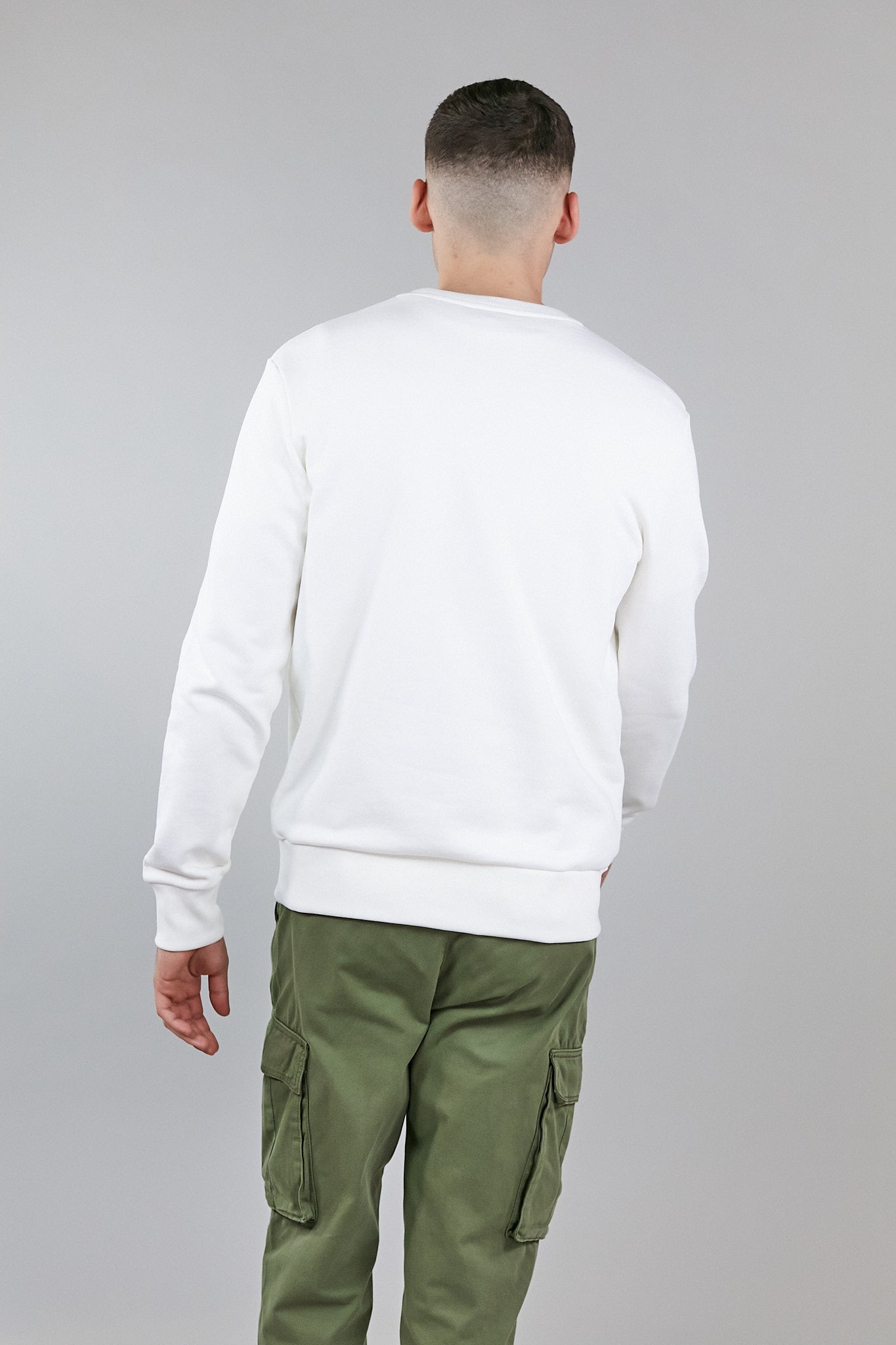 off white crew neck sweatshirt-Cerulean Hera-L-Urbanheer