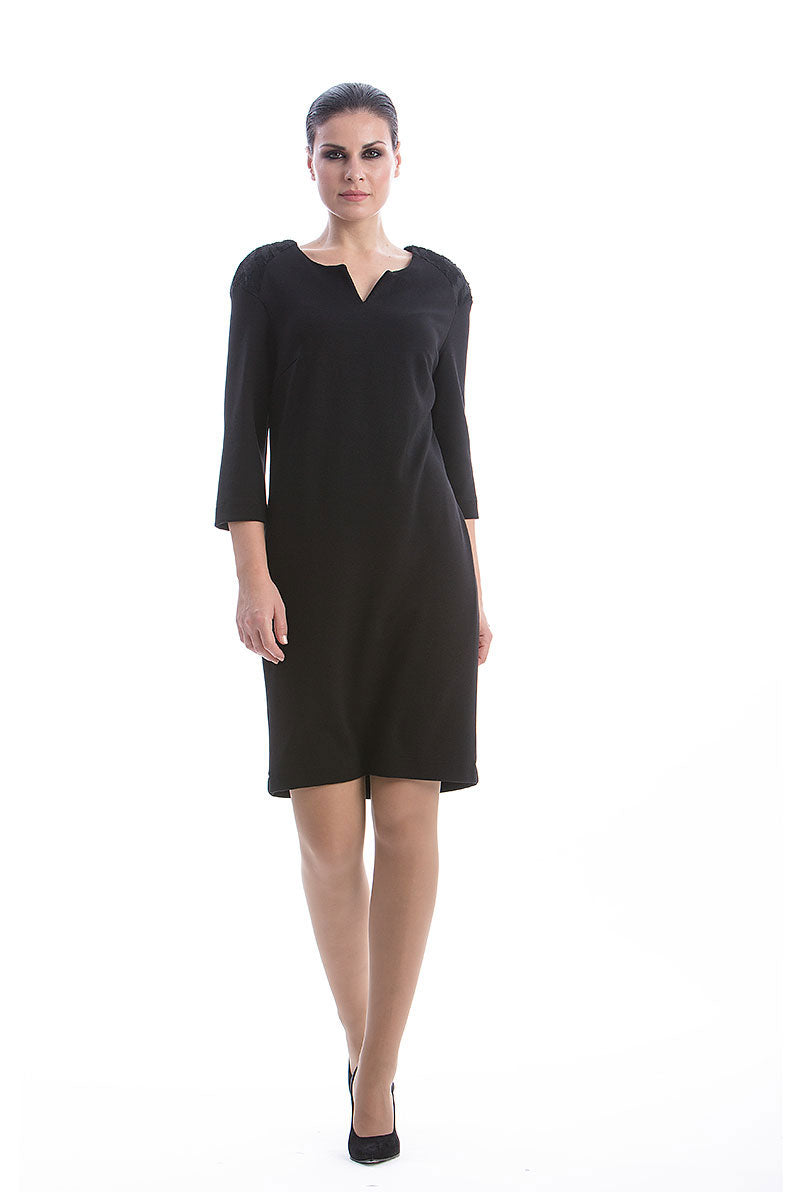 Straight Dress With Fur Detail.-Conquista-34-Urbanheer