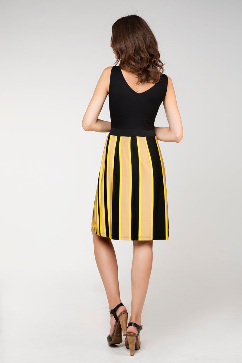 Sleeveless Summer Dress In Black-Conquista-36-Urbanheer