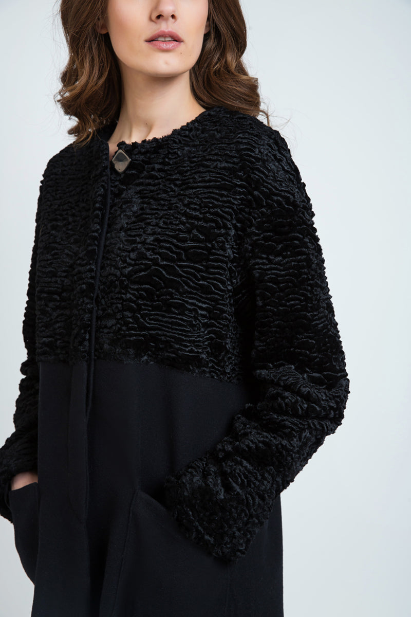 Straight Black Coat with Astrakhan-Conquista-36-Urbanheer