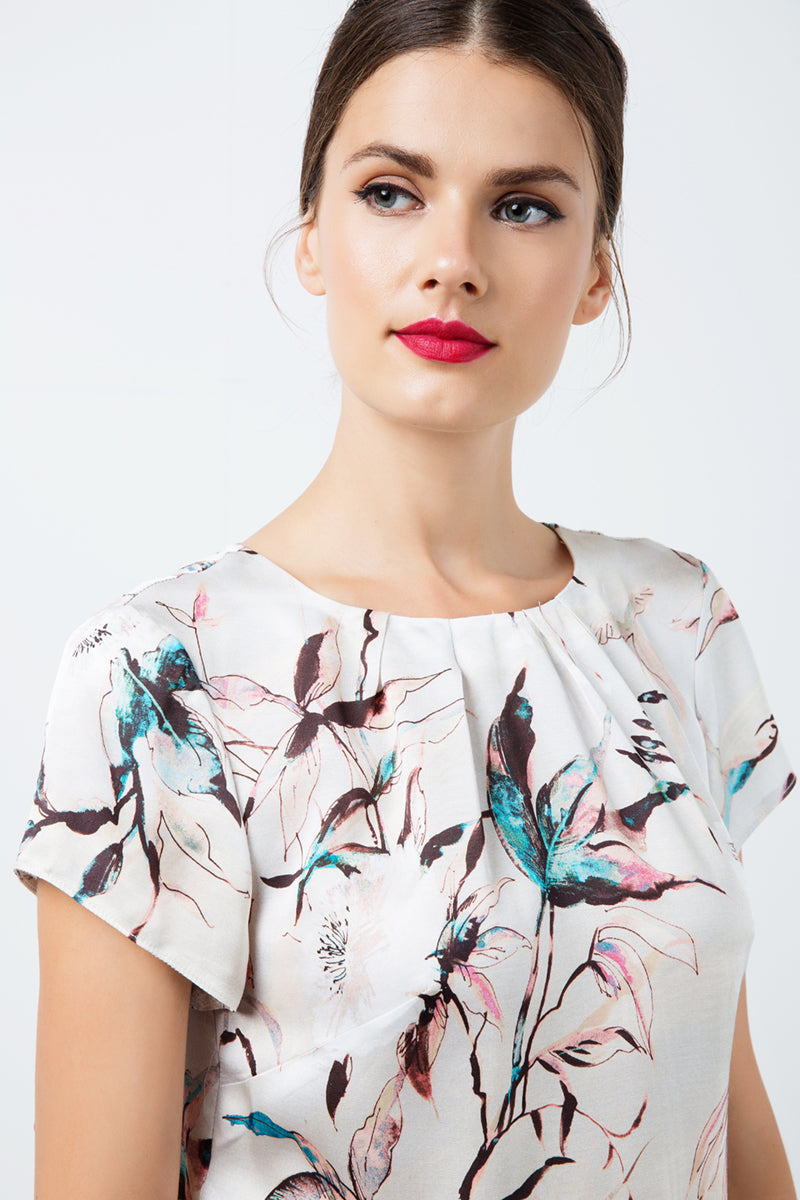 Short Sleeve Print Satin Top-Conquista-36-Urbanheer