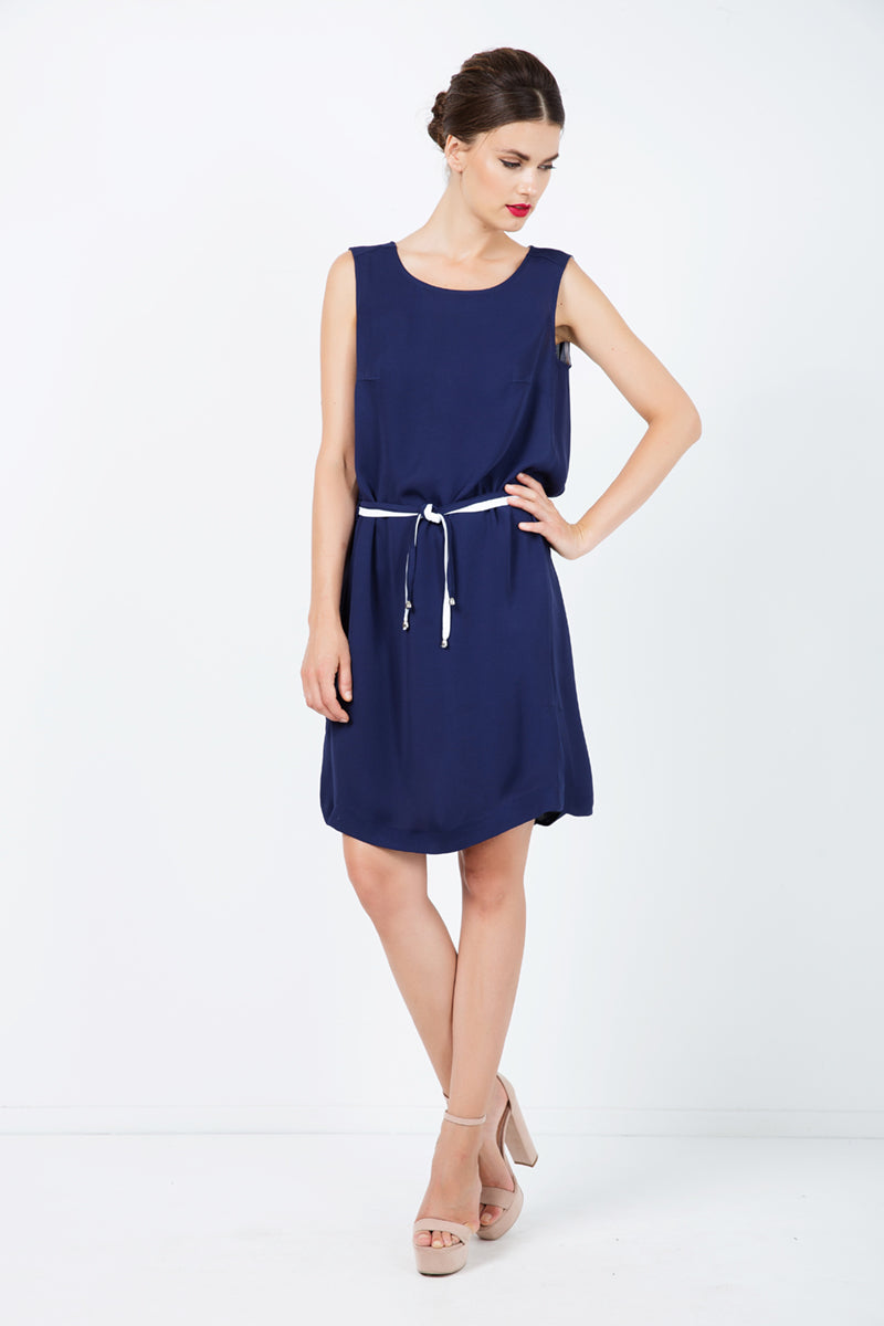 Solid Colour Straight Dress With Belt-Conquista-38-Urbanheer