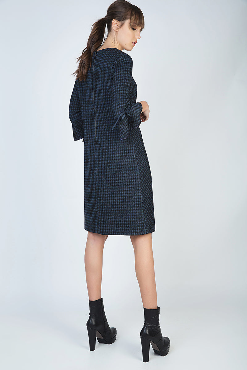 Bell Sleeve Straight Check Dress-Conquista-38-Urbanheer