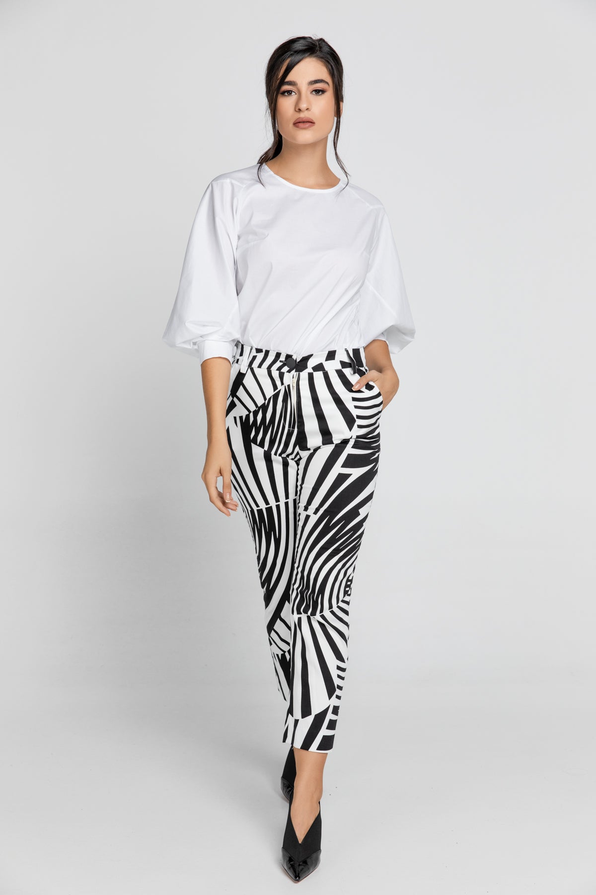 Black And White Gabardine Pants-Pants-Conquista-S-Urbanheer