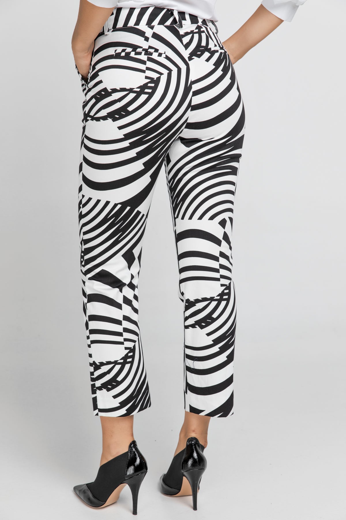 Black And White Gabardine Pants-Pants-Conquista-S-Urbanheer