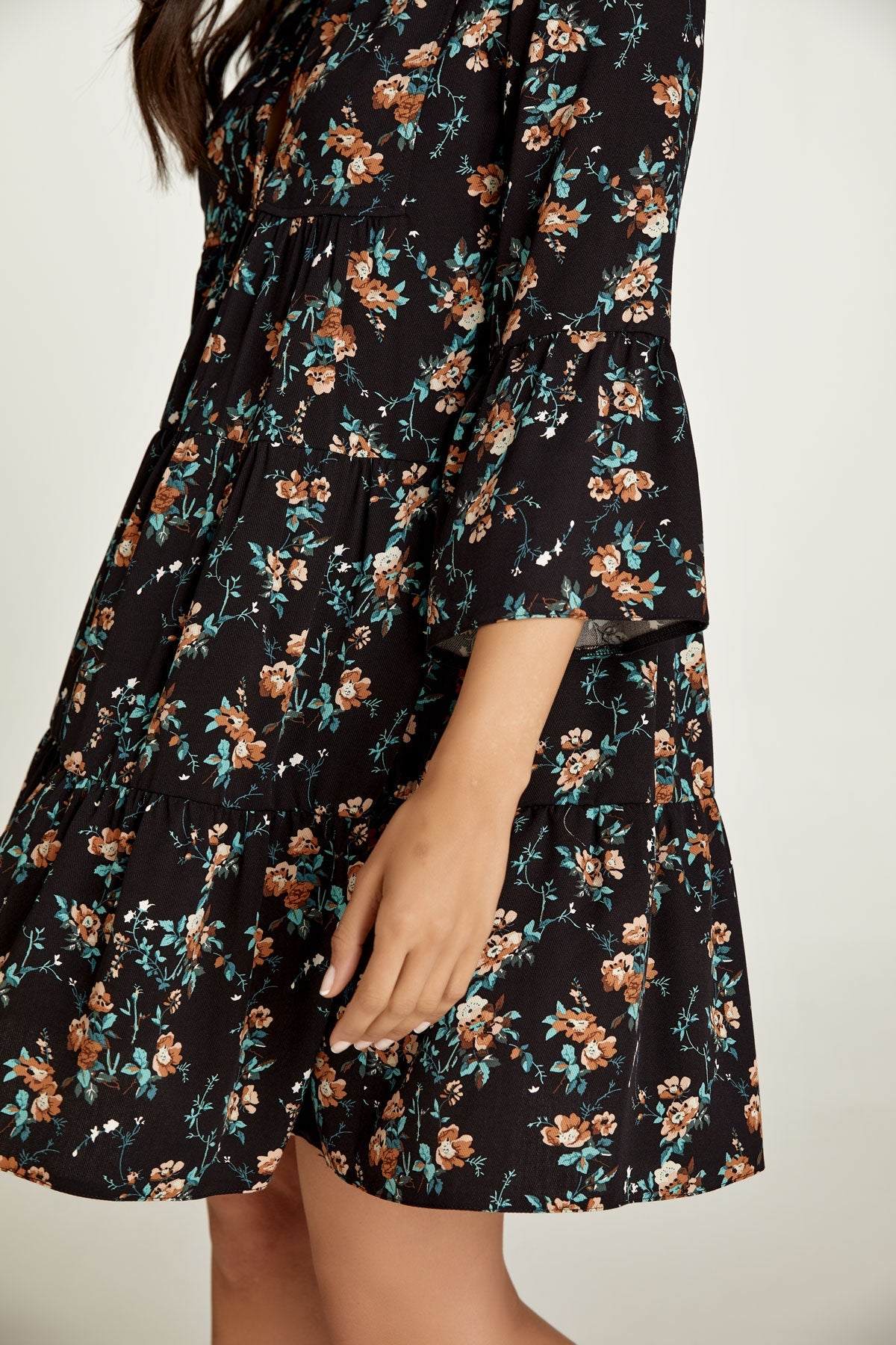 Black Floral A Line Dress With Bell Sleeves-Conquista-S-Urbanheer