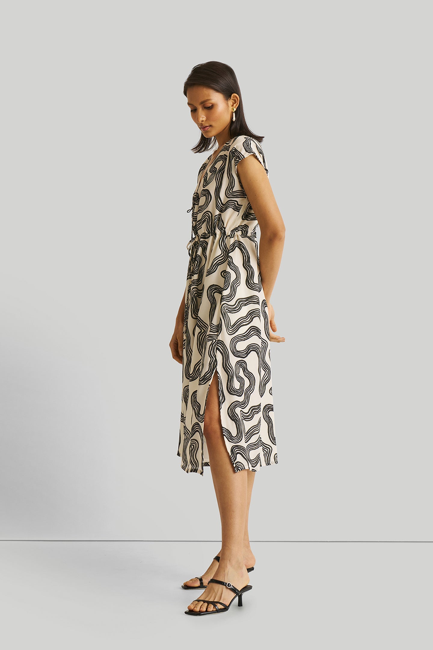 Deep V-neck Gathered Dress in Black Stripes-DRESSES-Reistor-Maze-XS-Urbanheer