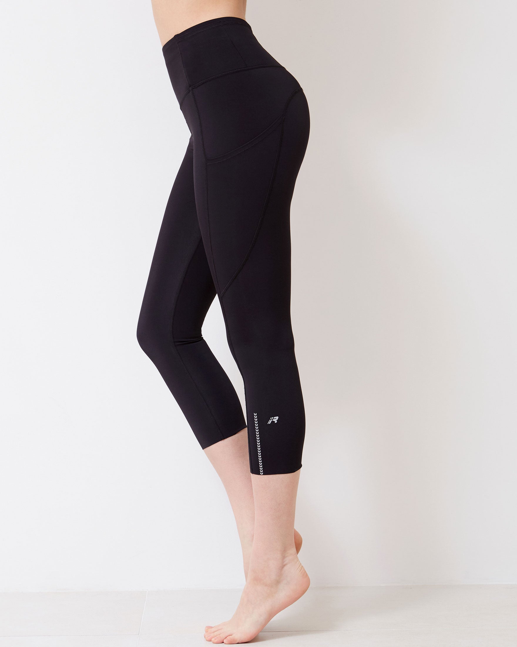Energy Reflective Silkiflex™ Legging 21.5"-rebody-Carbon Charcoal-XS-Urbanheer