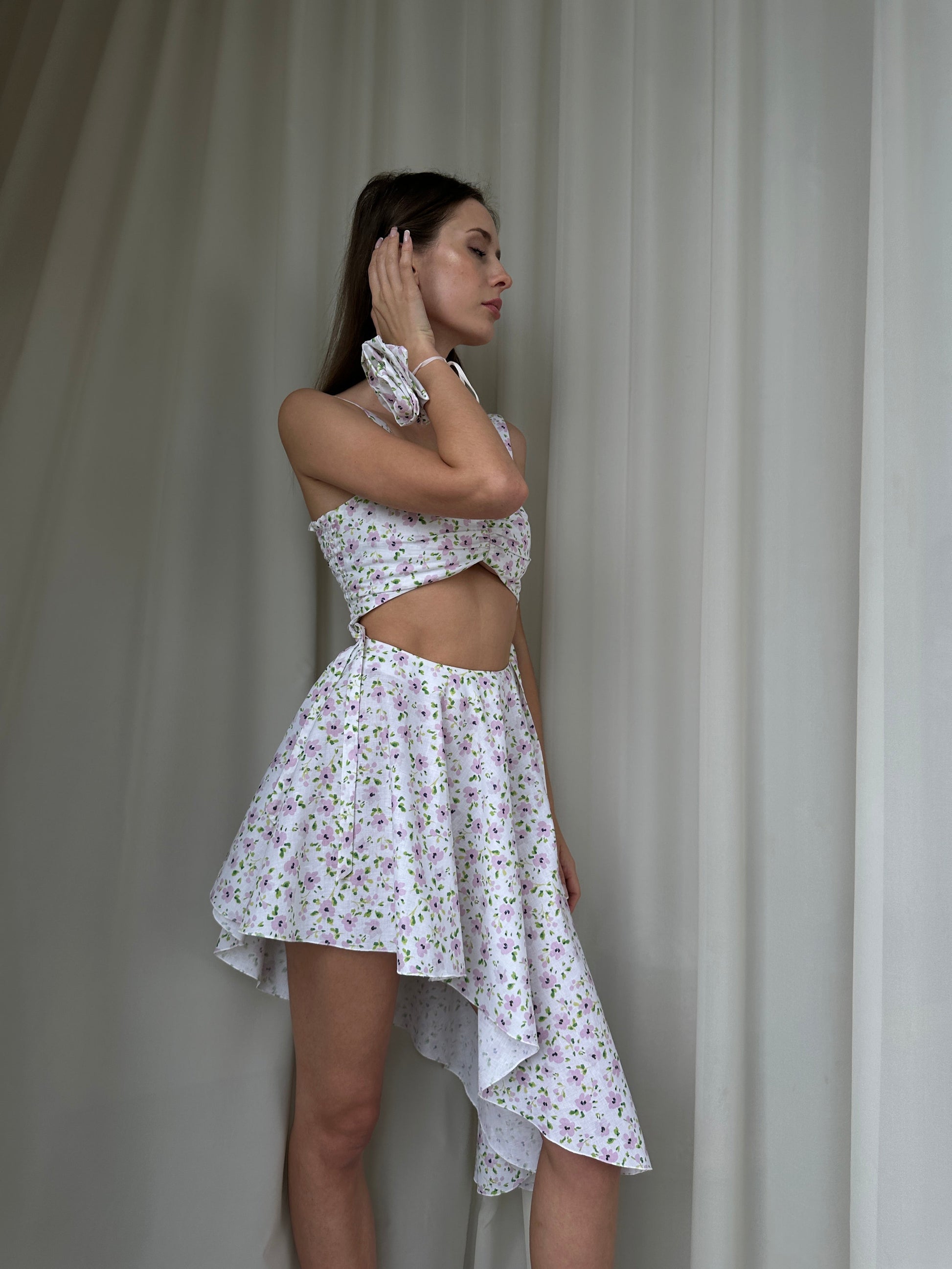 Justine floral top with rose-Shape of Angel-XS-Urbanheer
