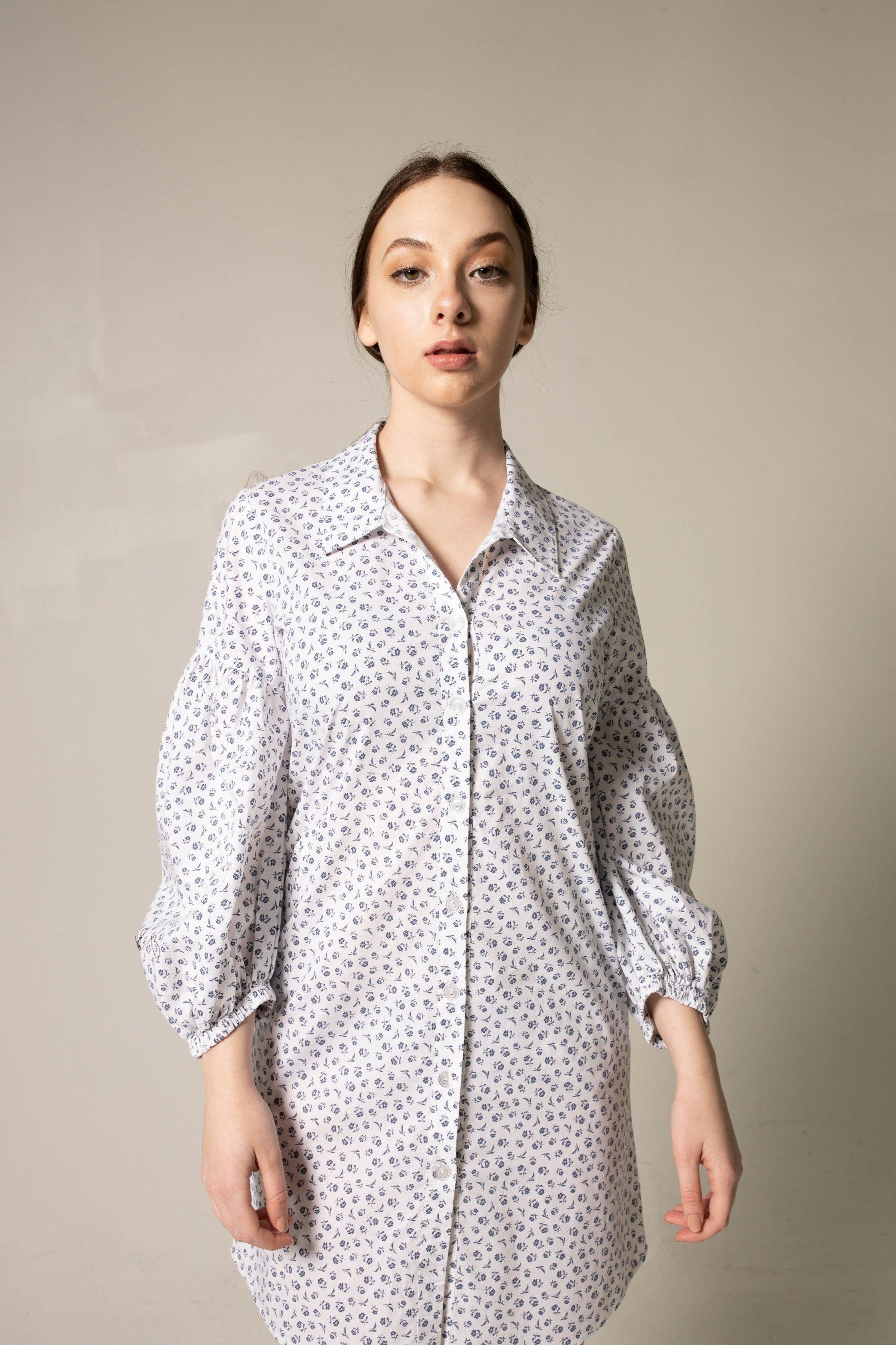 Shirt Dress with Oversized Sleeves in White Floral-Le Réussi-S-white-Urbanheer