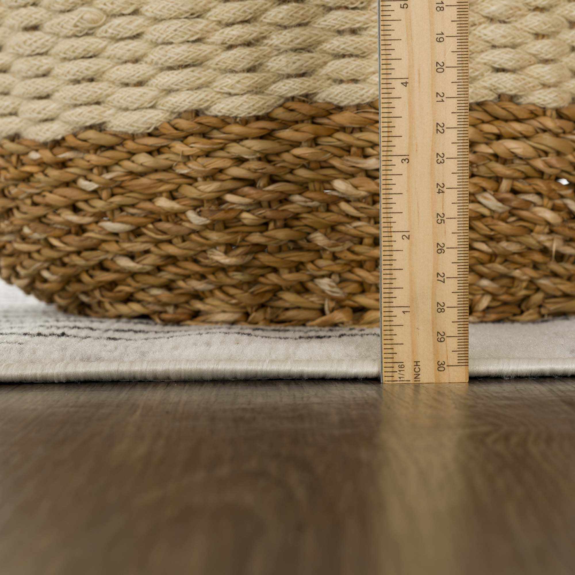 Angus Black&White Geometric Area Rug-Rugs-Hauteloom-2'7" x 7'3" Runner-Urbanheer