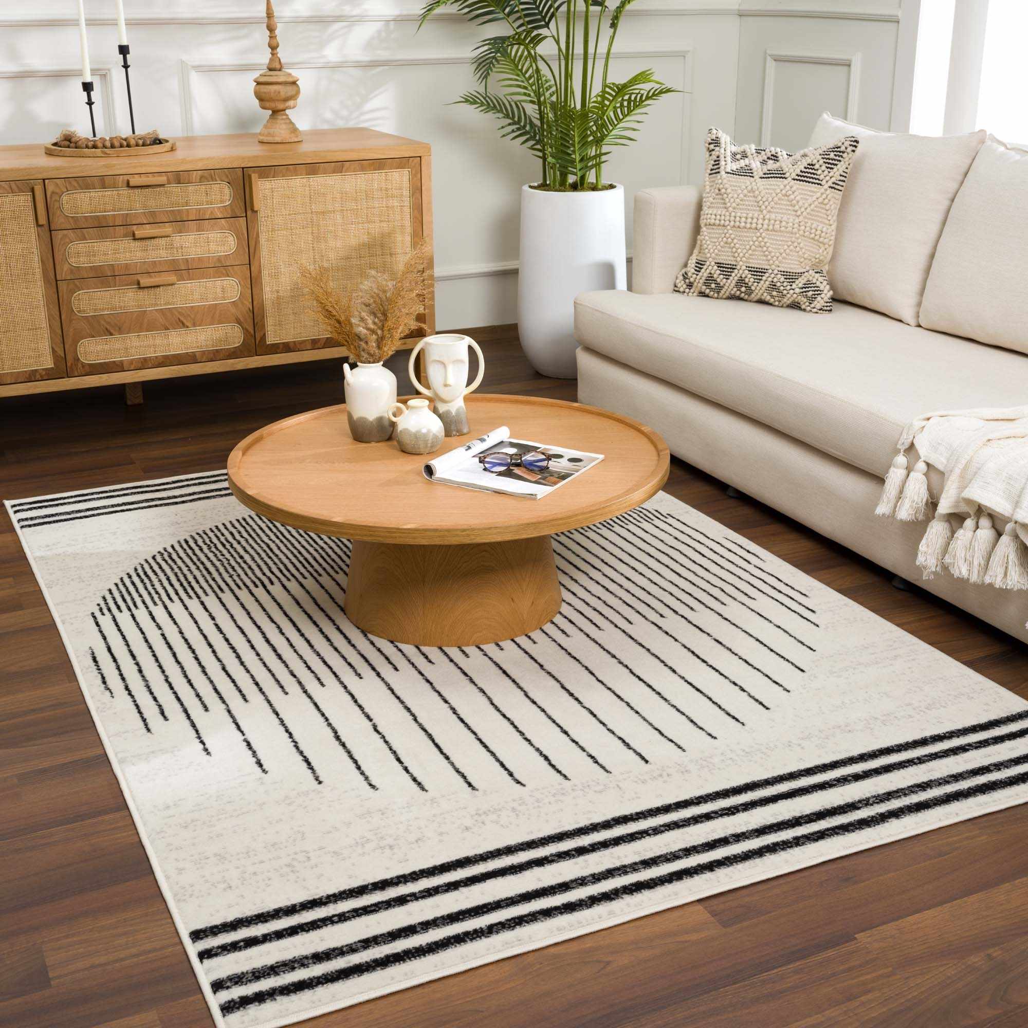 Angus Black&White Geometric Area Rug-Rugs-Hauteloom-2'7" x 7'3" Runner-Urbanheer