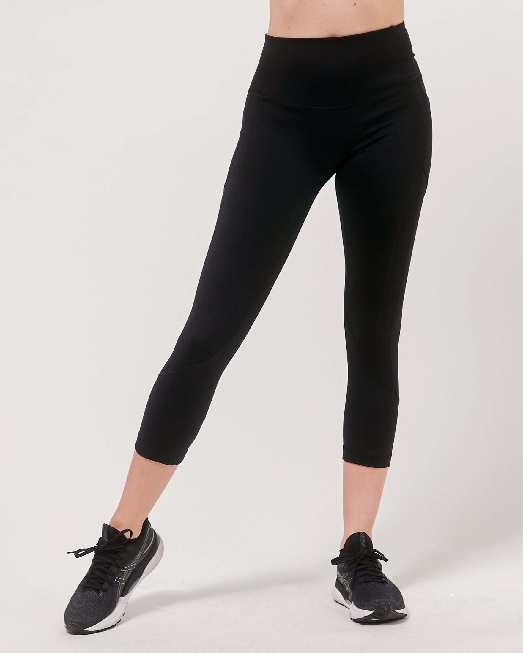 Daily Active Ventiflo™ Crop Leggings 21"-Clothing - Women-rebody-Onyx Black-XS-Urbanheer