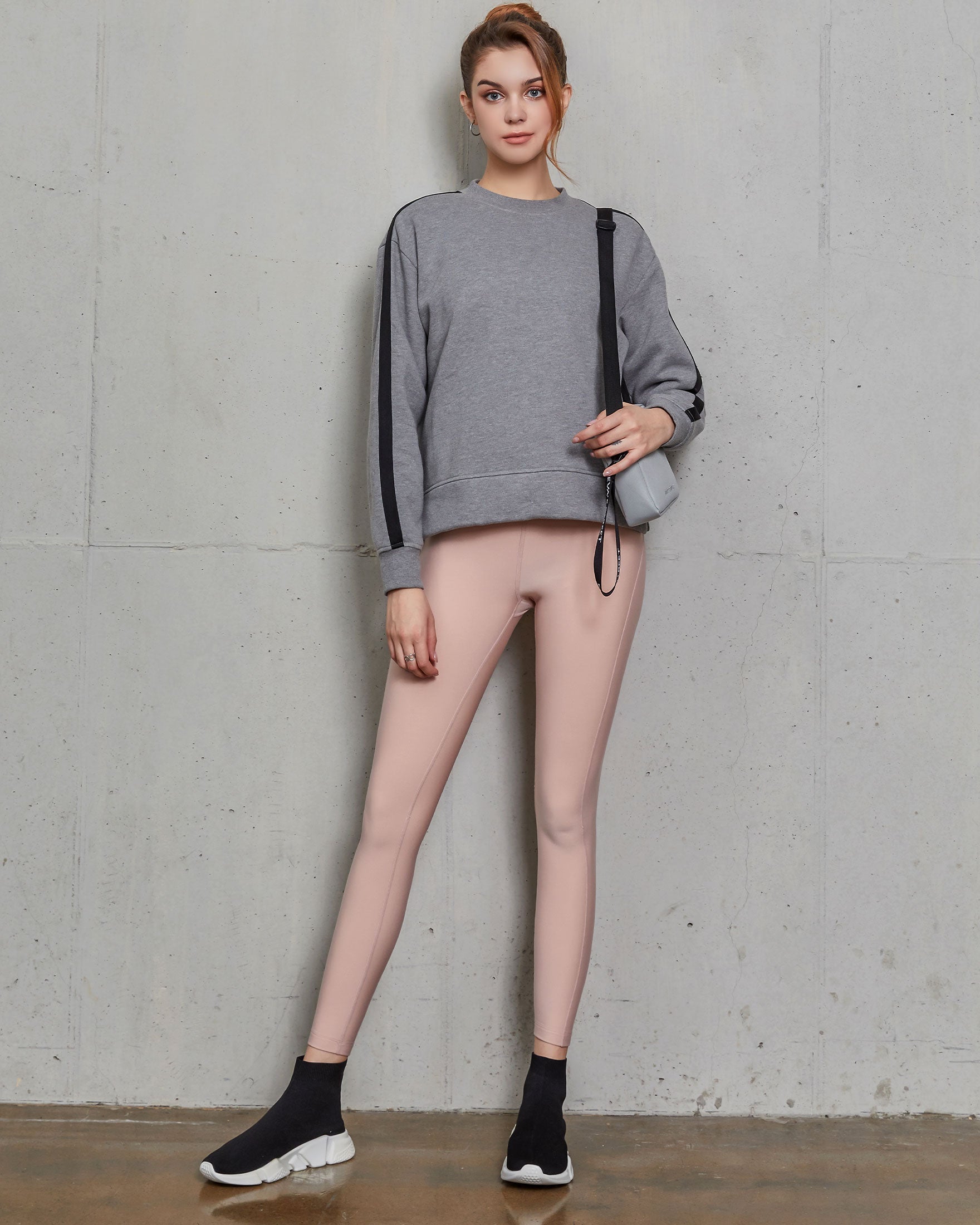 Sideline Fleece Sweatshirt-rebody-Sand-XS-Urbanheer