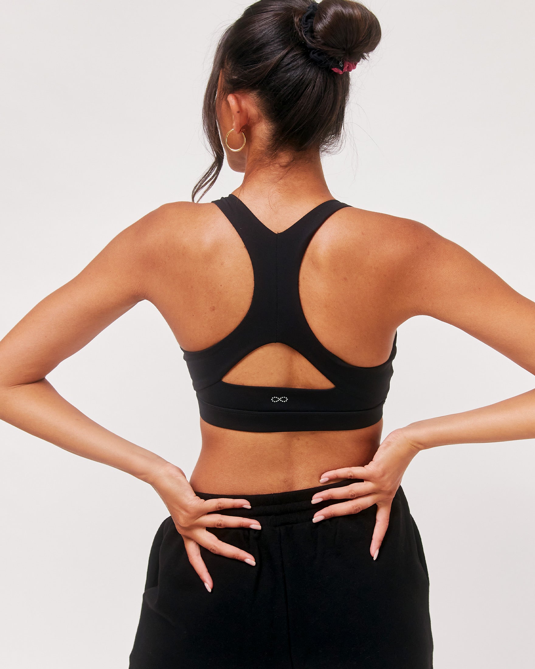 Swift Keyhole Racerback Bra-rebody-Smoke/Black-XS-Urbanheer