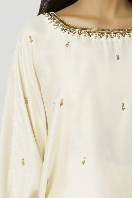 Embellished Kaftan Dhoti Pant Set In Off-White-Bohame-Urbanheer