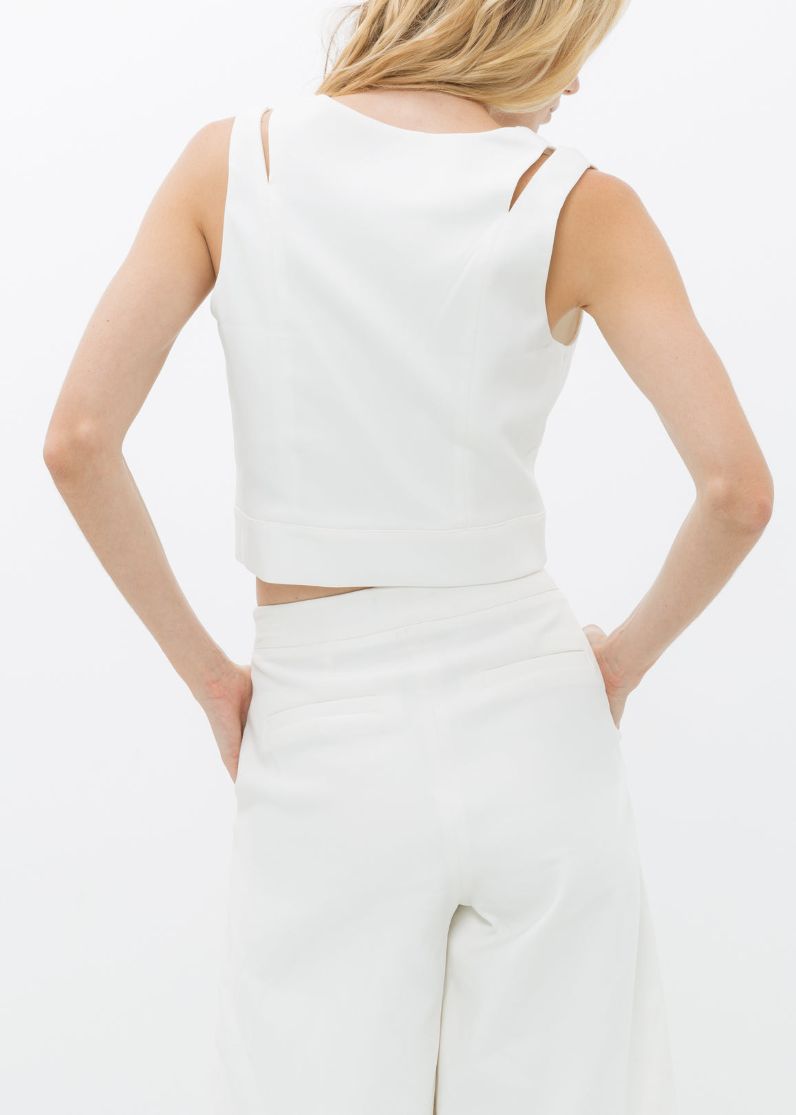 V-Neck Sleeveless Cropped Top In White-Lemon Hera-L-White-Urbanheer