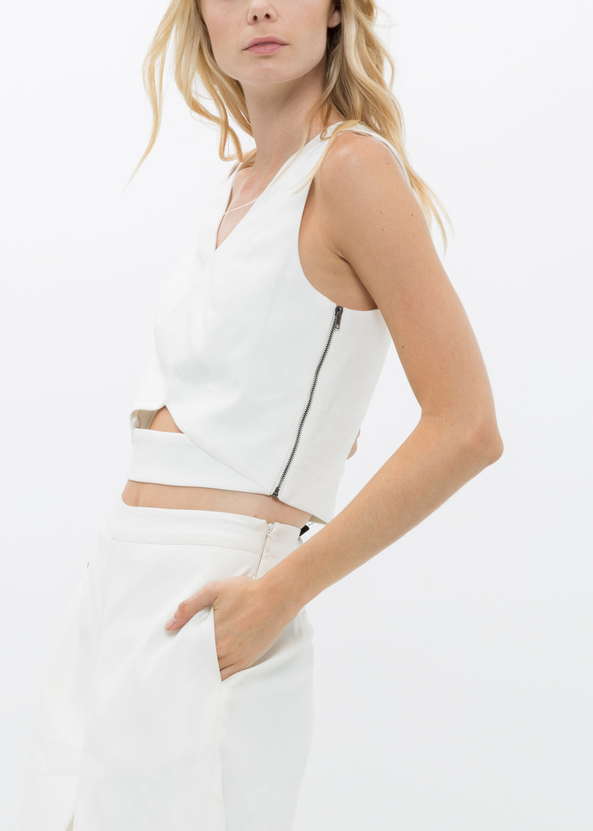 V-Neck Sleeveless Cropped Top In White-Lemon Hera-L-White-Urbanheer