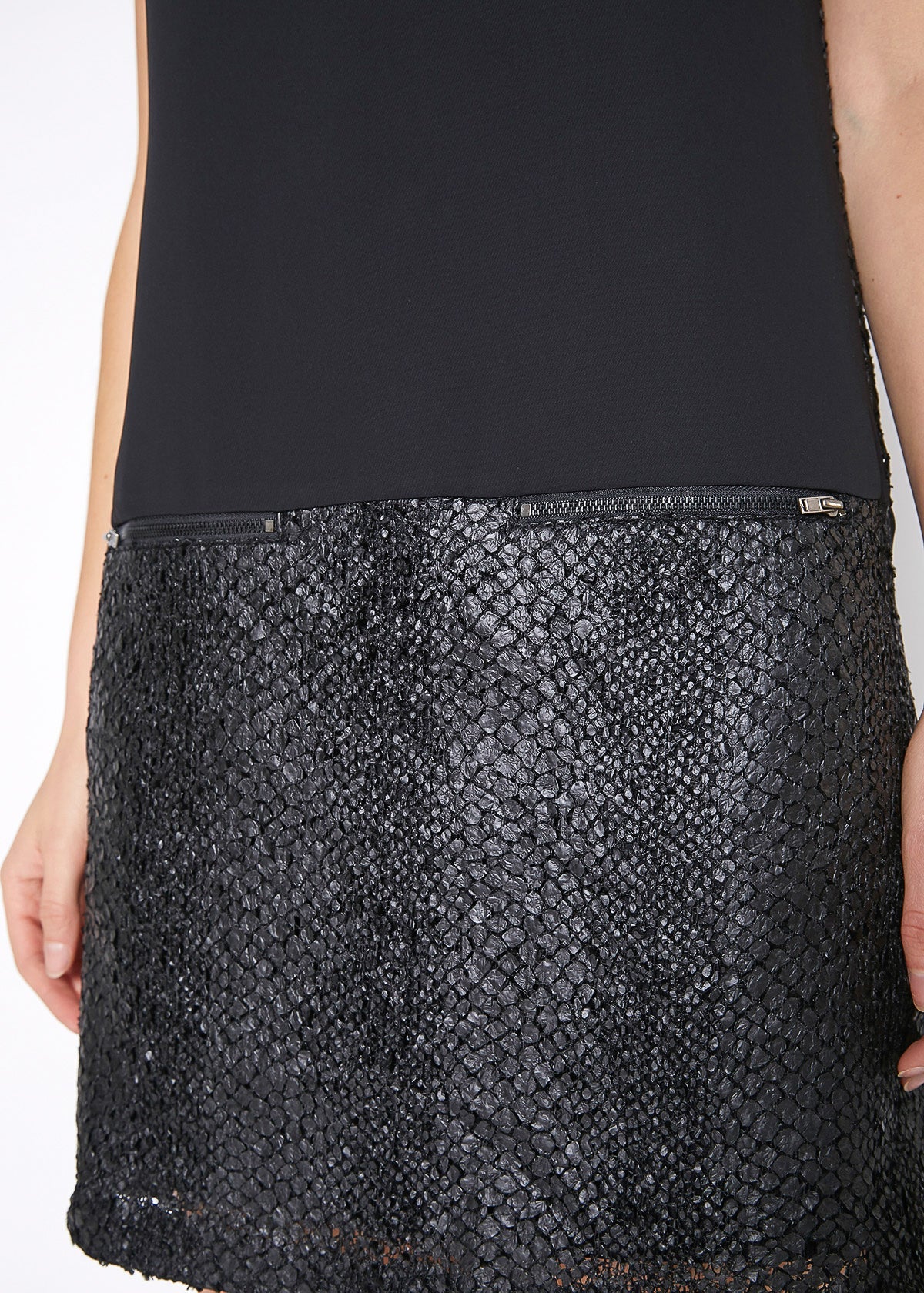 Sleeveless Round Neck Zip-Up Dress In Black-Lemon Hera-L-Urbanheer