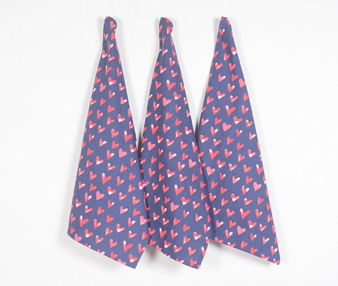Heart Printed Kitchen Towels (Set Of 3)-Qalara-Urbanheer